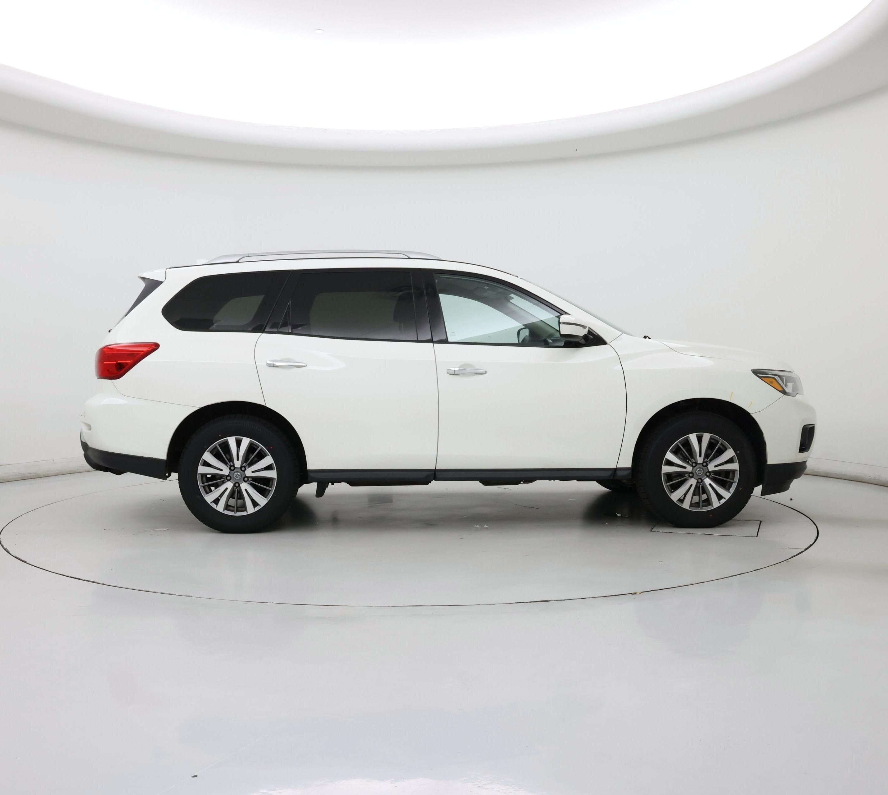 Thumbnail: 2020 Nissan Pathfinder - 7