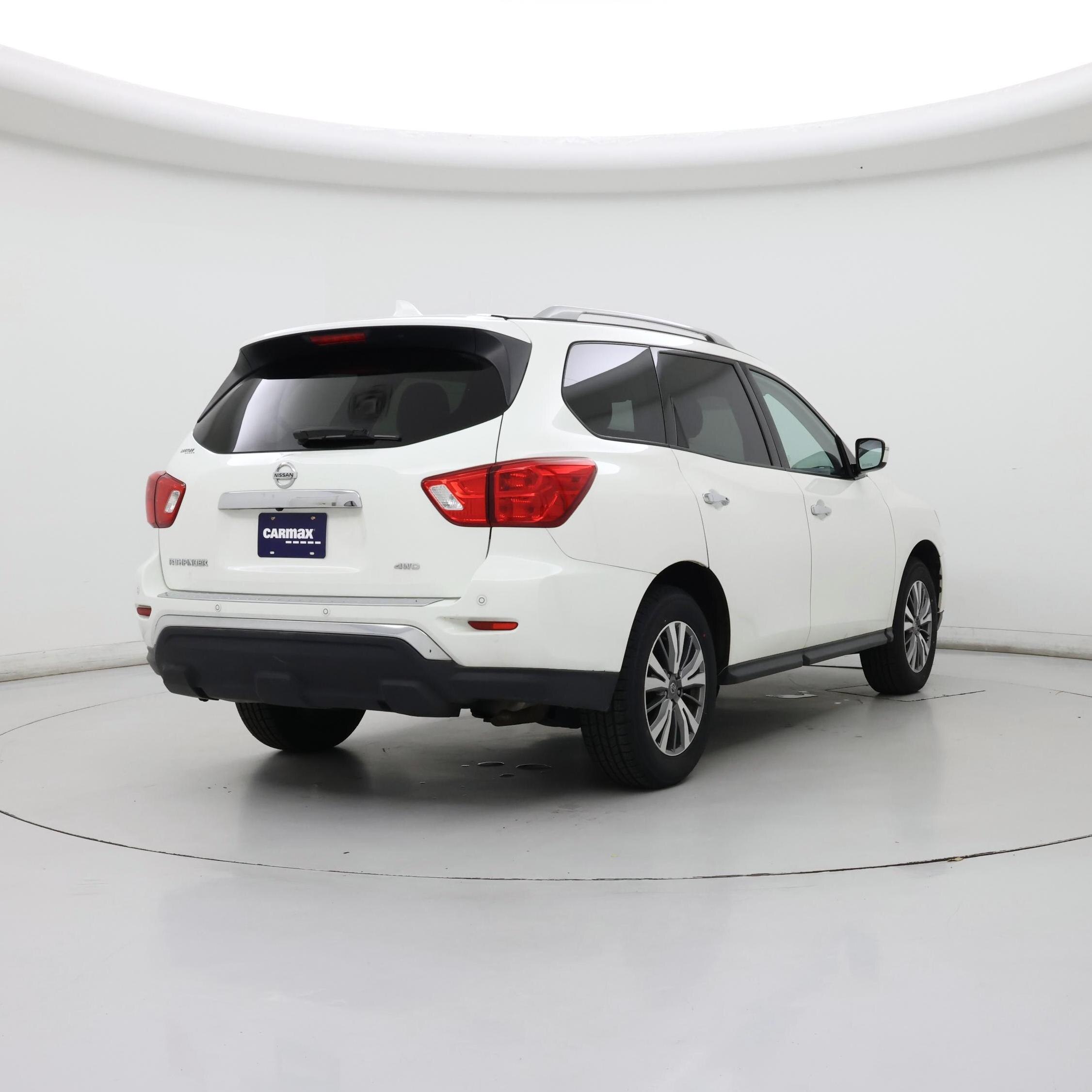 Thumbnail: 2020 Nissan Pathfinder - 8