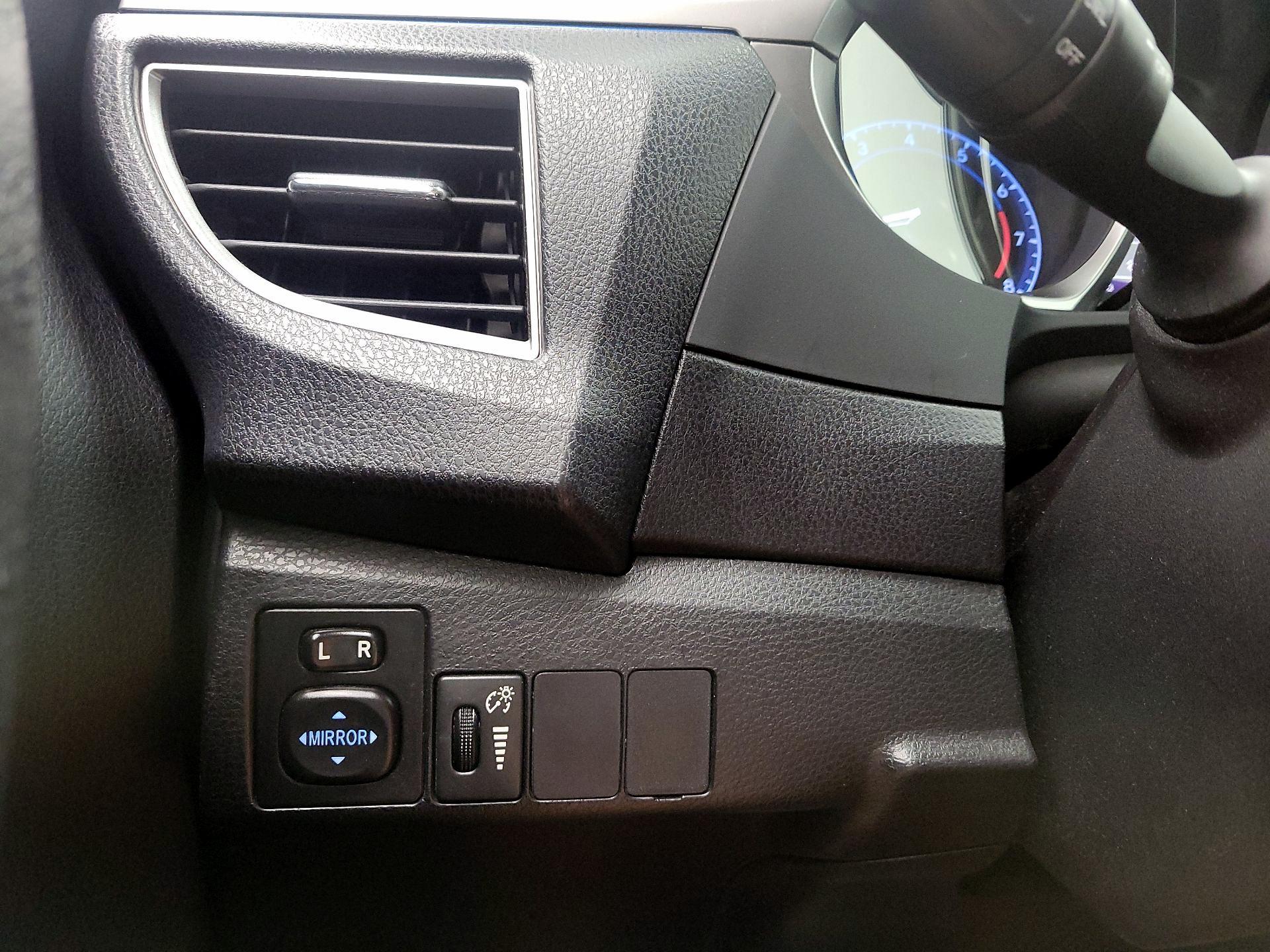 Thumbnail: 2016 Toyota Corolla - 13