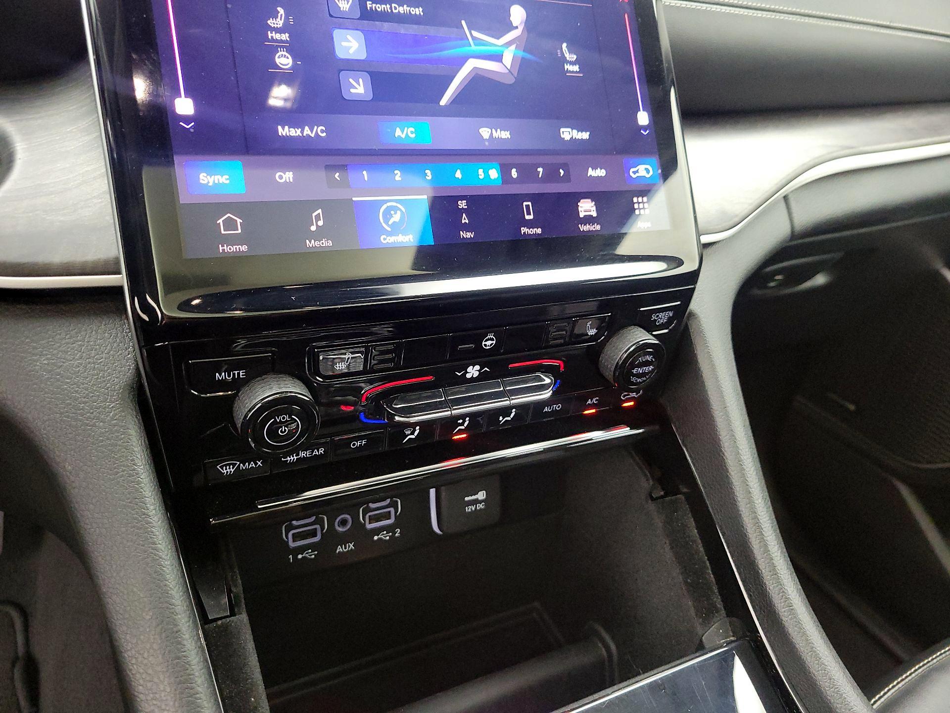 Thumbnail: 2021 Jeep Grand Cherokee L - 16