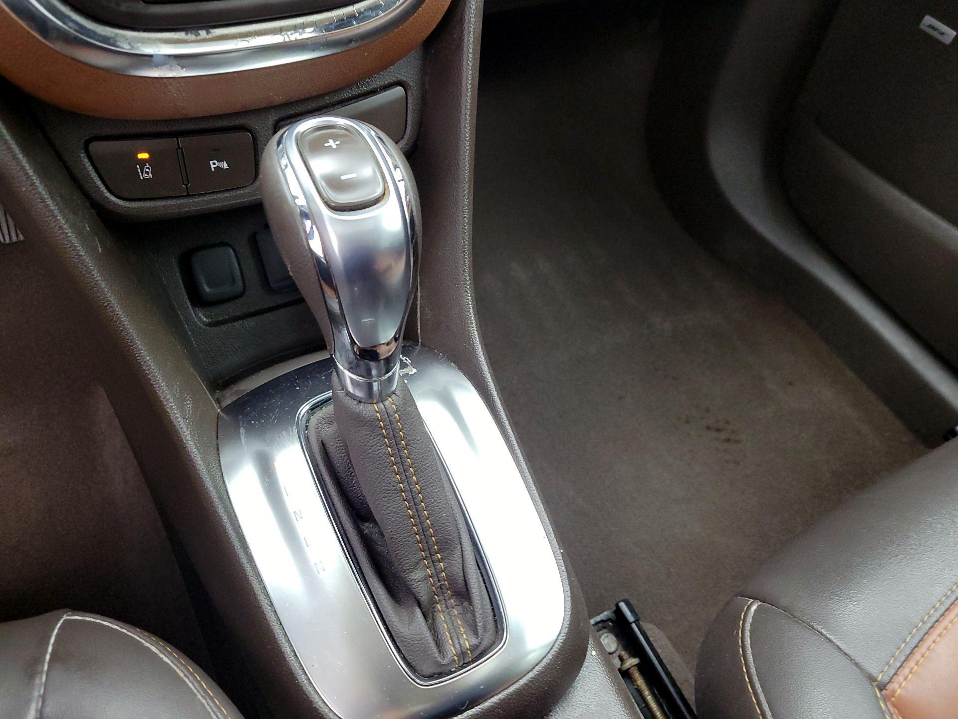 Thumbnail: 2016 Buick Encore - 17