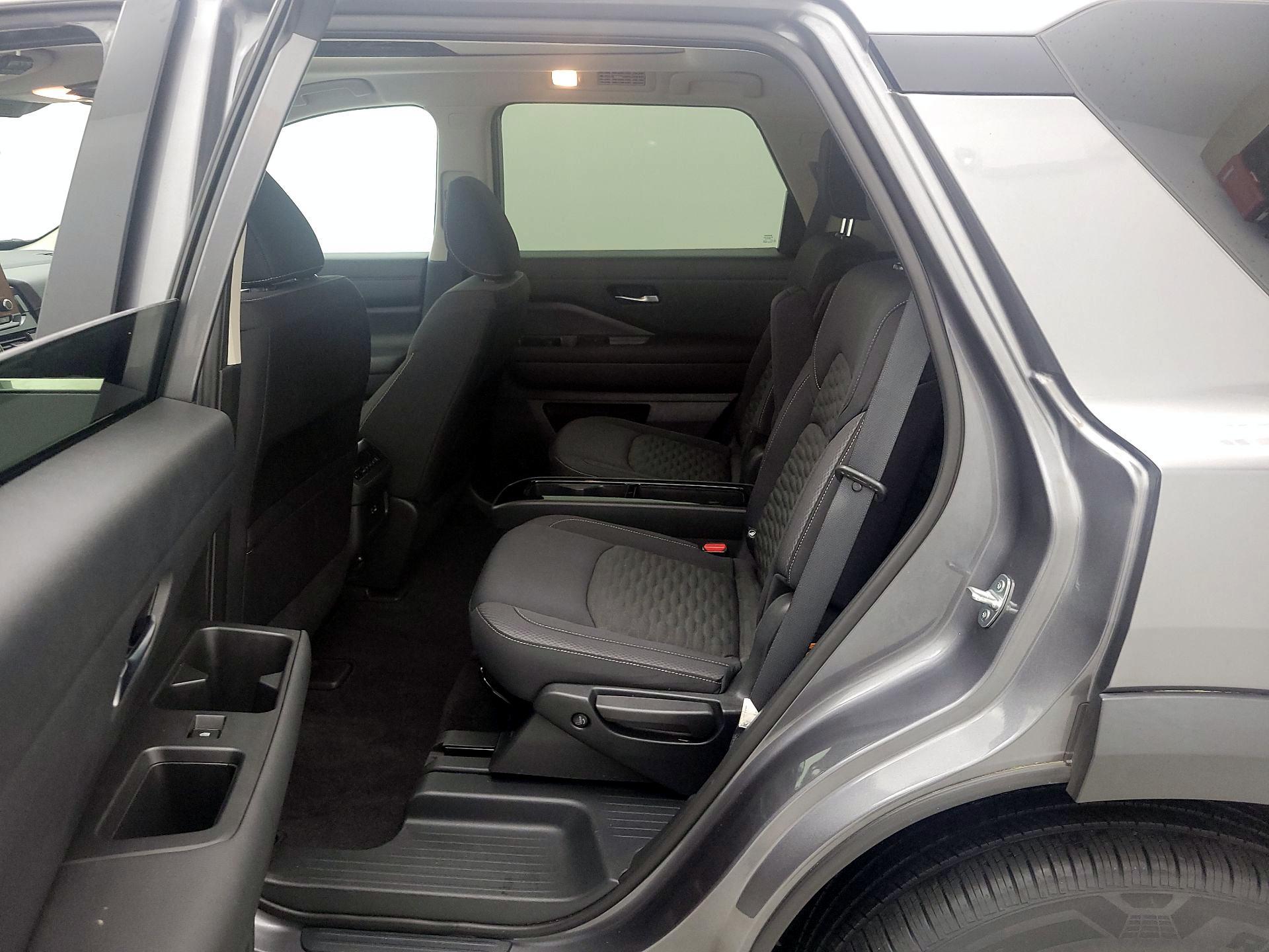 Thumbnail: 2022 Nissan Pathfinder - 20