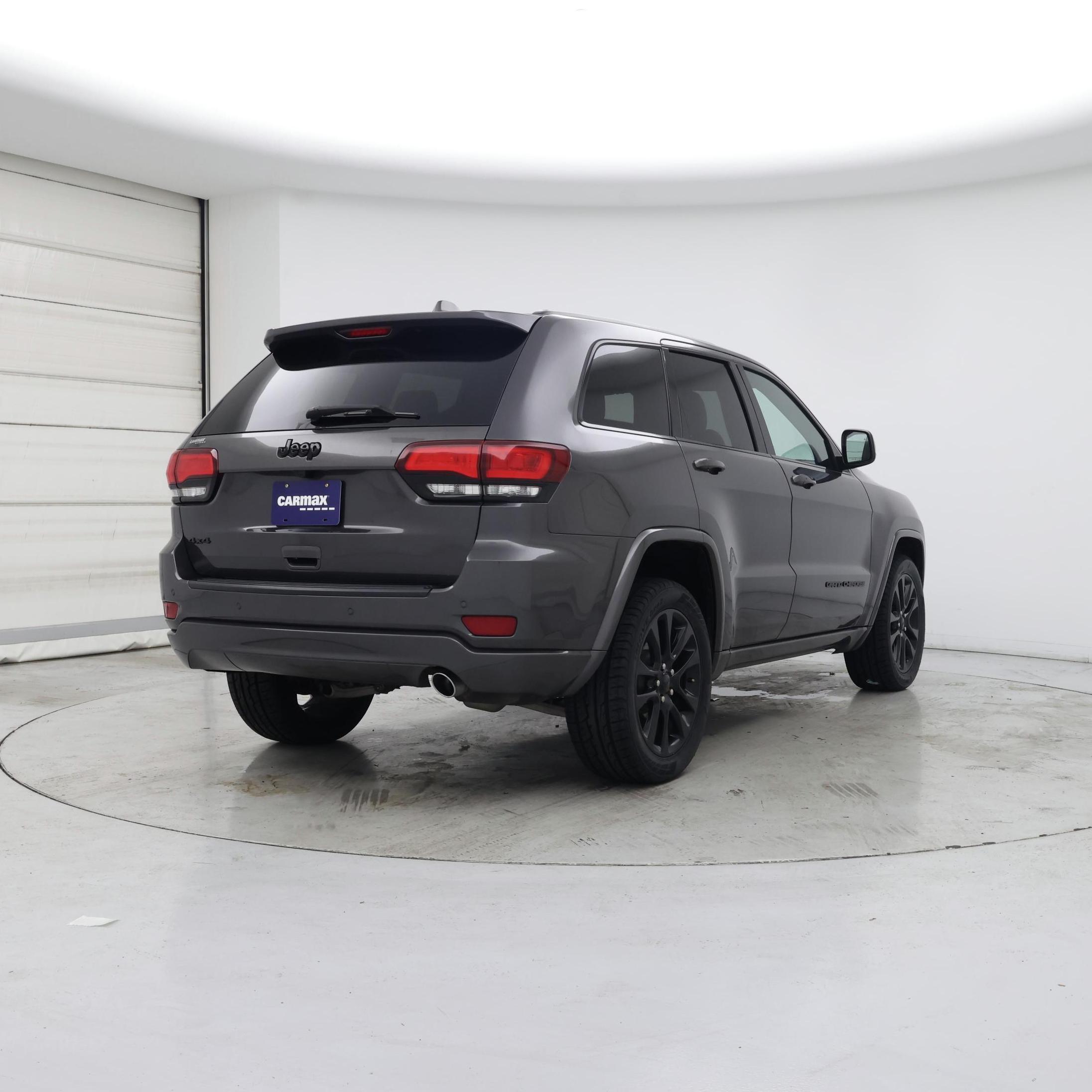 Thumbnail: 2019 Jeep Grand Cherokee - 8