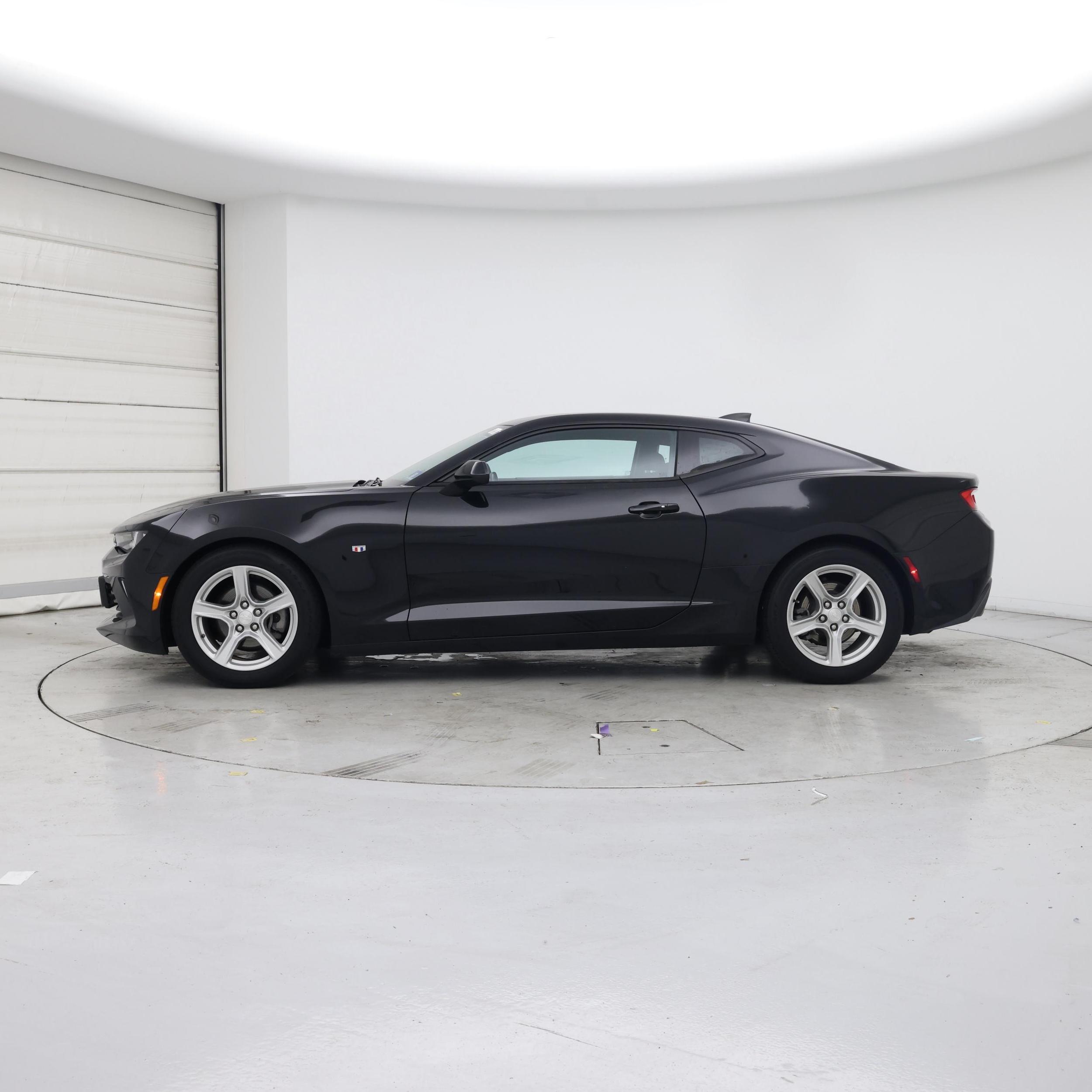 Thumbnail: 2016 Chevrolet Camaro - 3