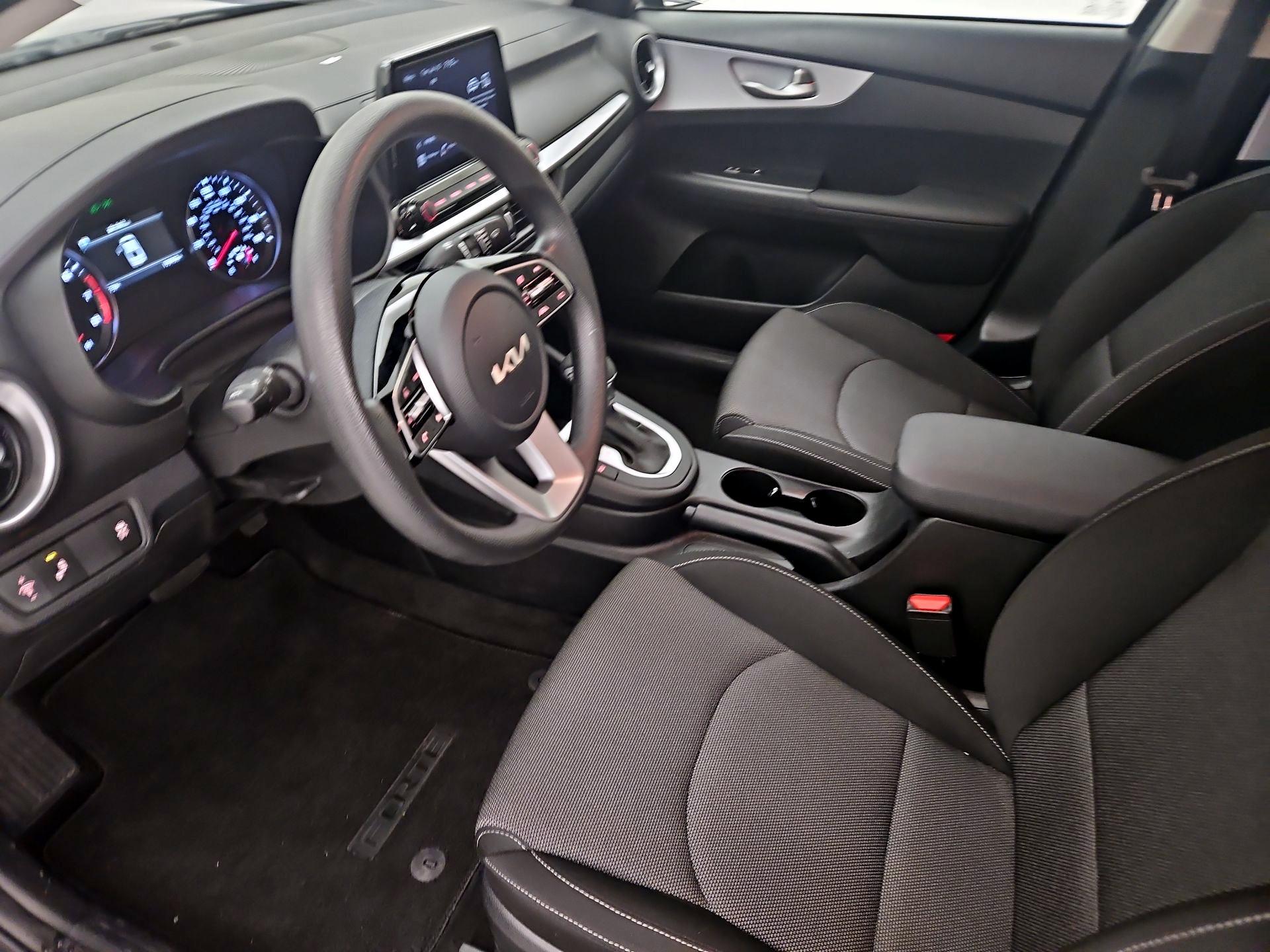 Thumbnail: 2024 Kia Forte - 11