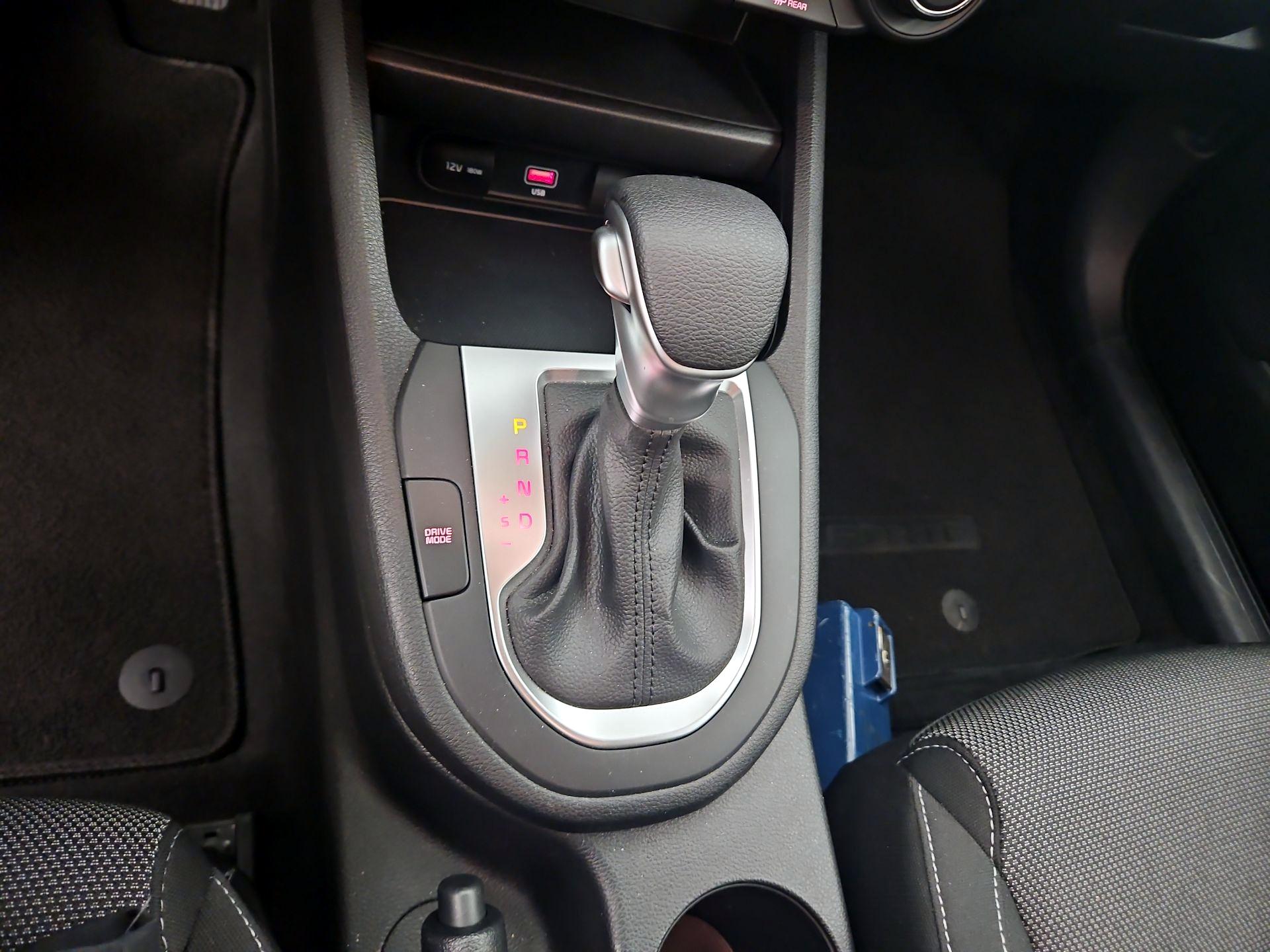 Thumbnail: 2024 Kia Forte - 17