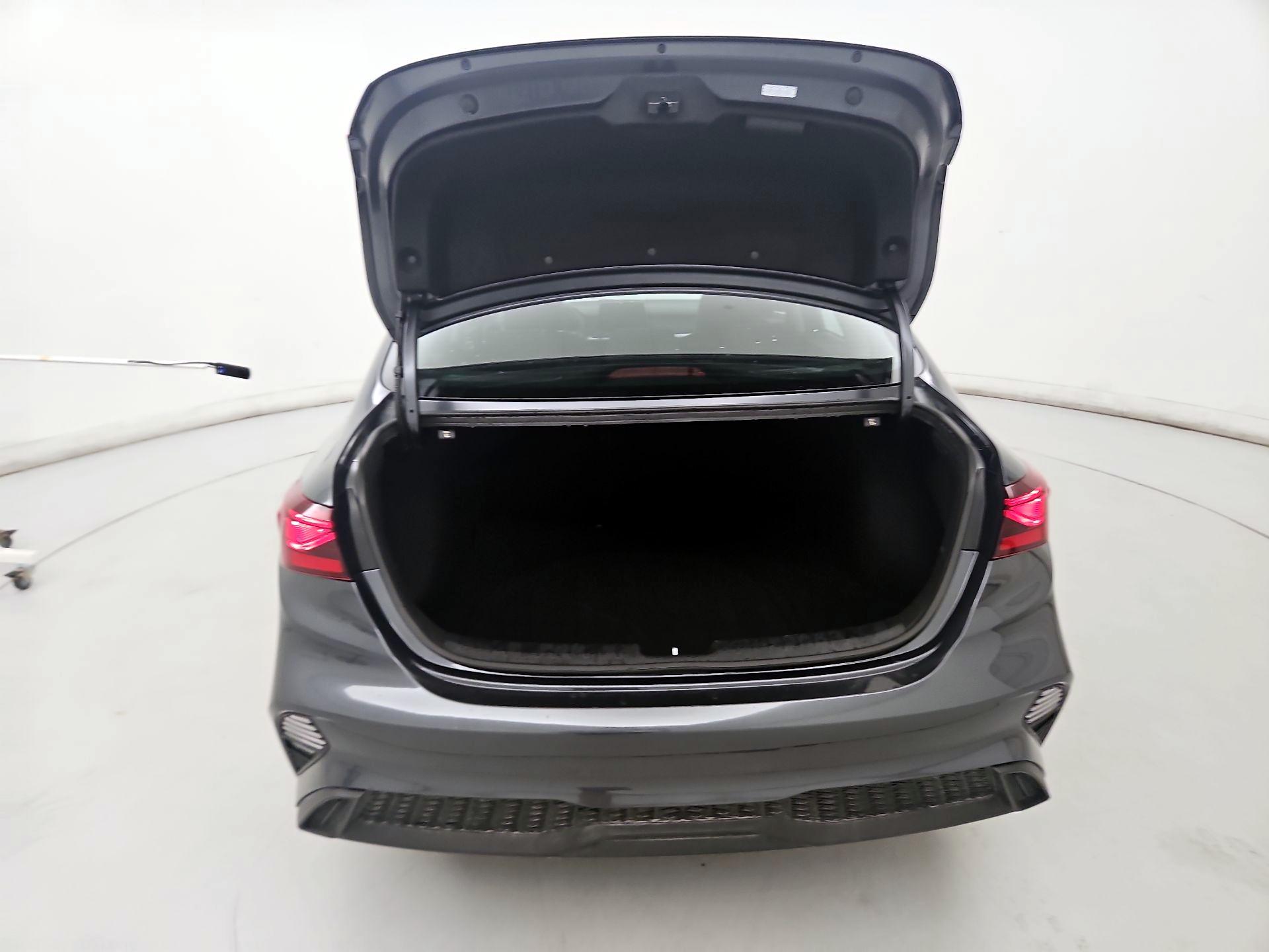 Thumbnail: 2024 Kia Forte - 20