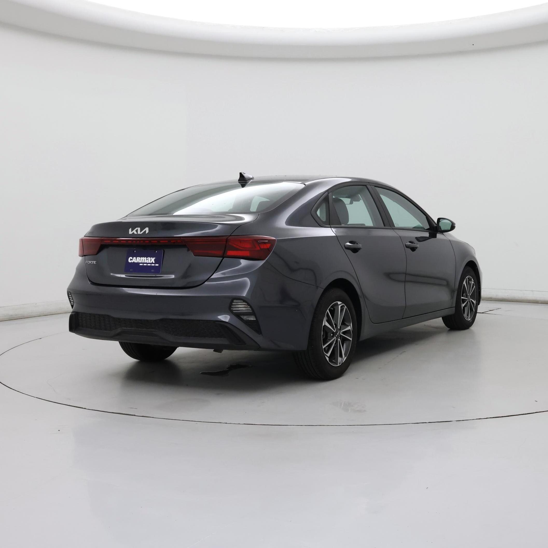 Thumbnail: 2024 Kia Forte - 8