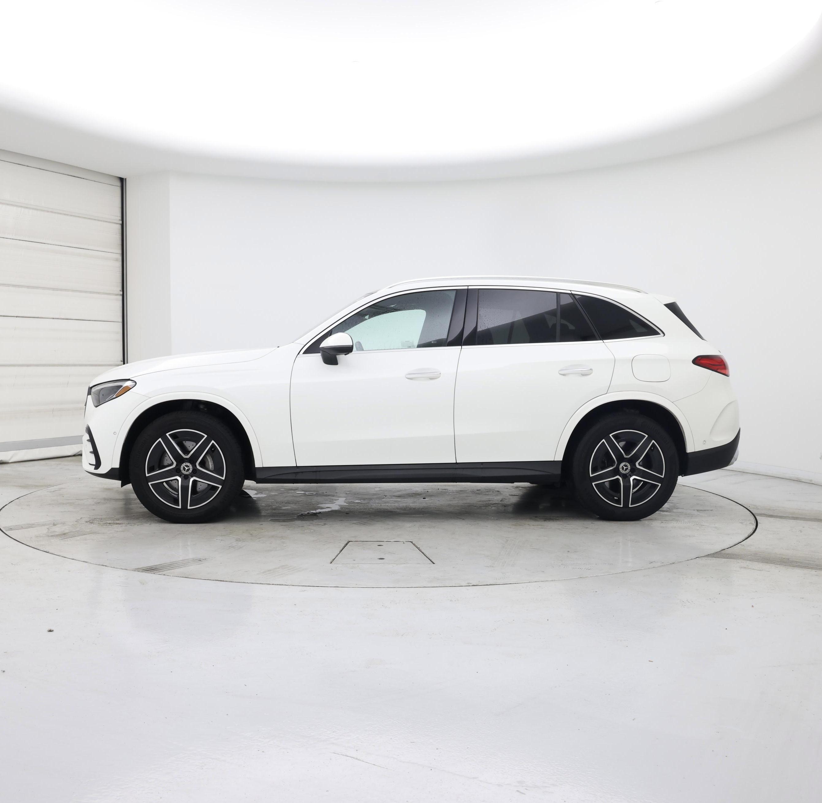 Thumbnail: 2025 Mercedes-Benz GLC - 3