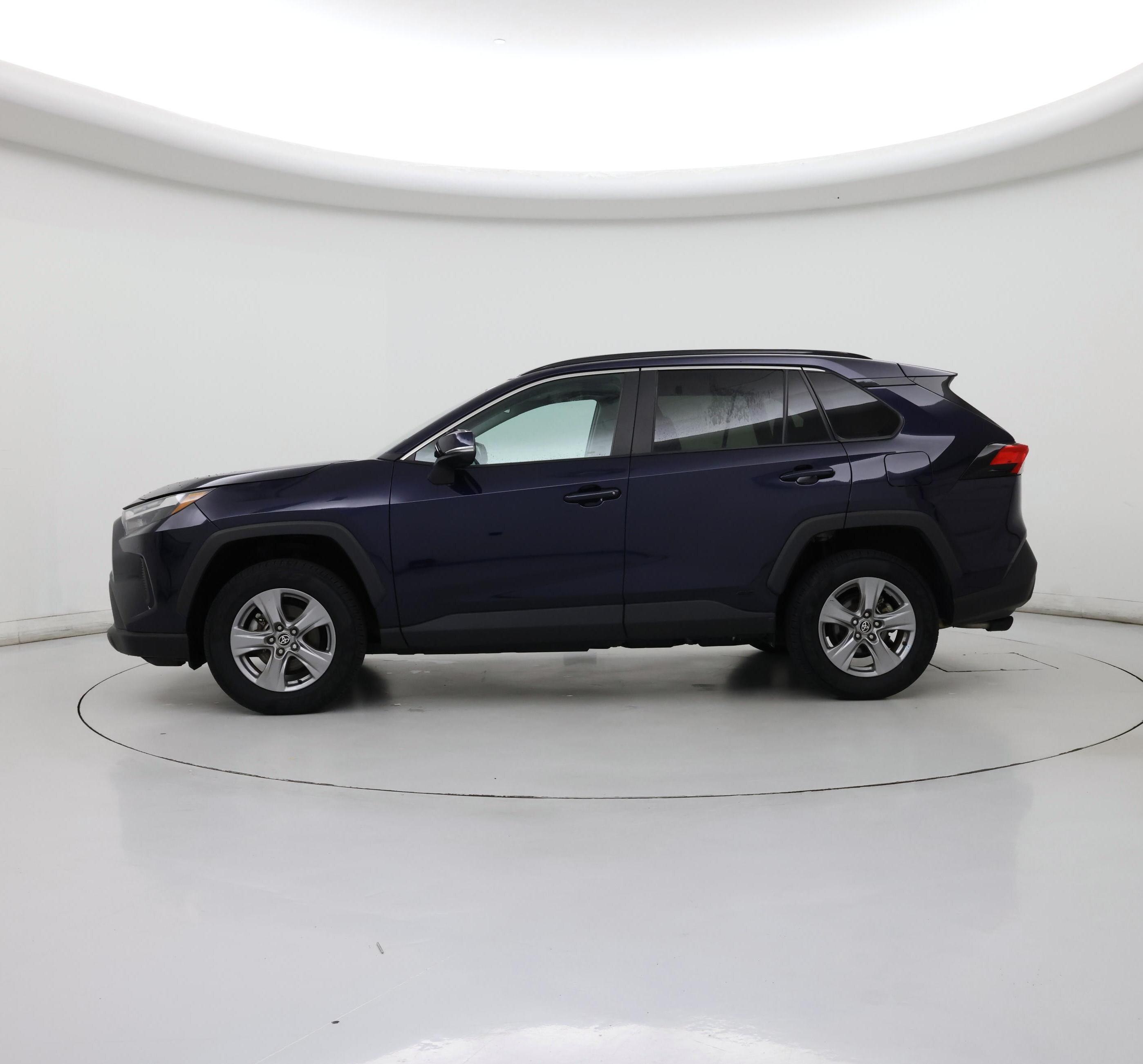 Thumbnail: 2022 Toyota RAV4 - 3
