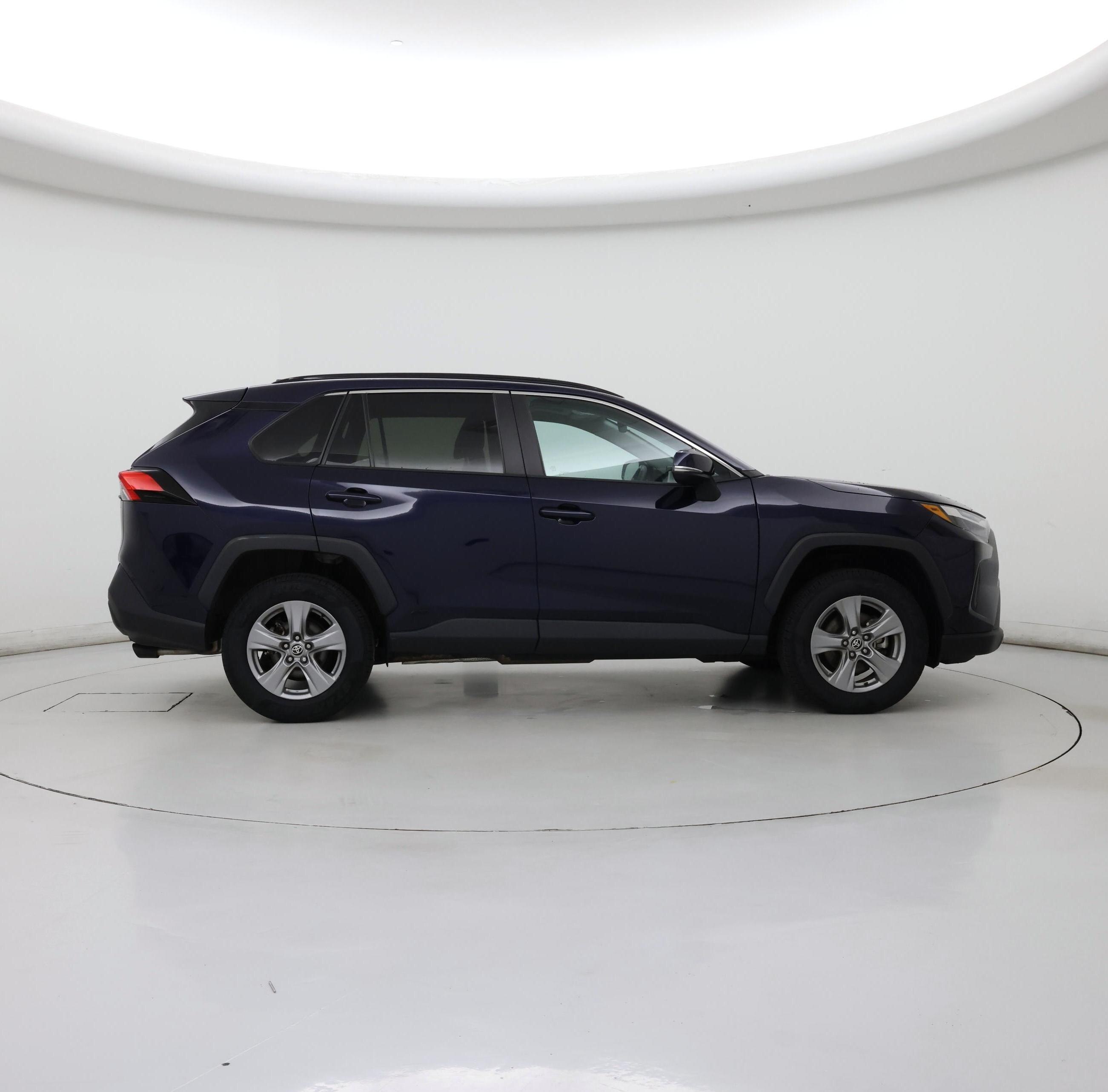 Thumbnail: 2022 Toyota RAV4 - 7