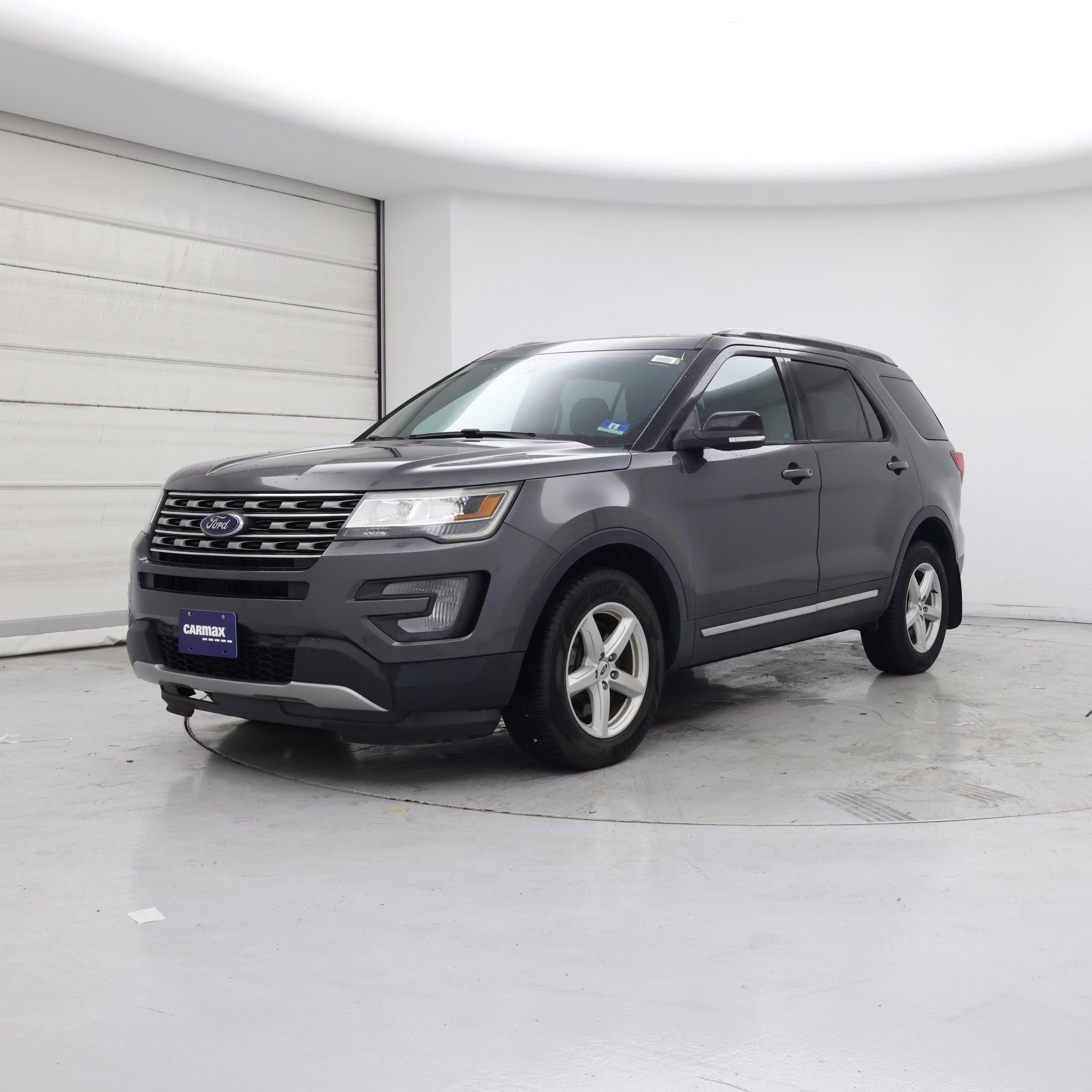 Thumbnail: 2017 Ford Explorer - 4