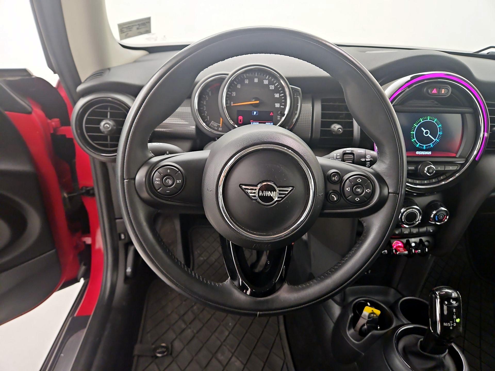 Thumbnail: 2020 MINI Cooper Hardtop - 10