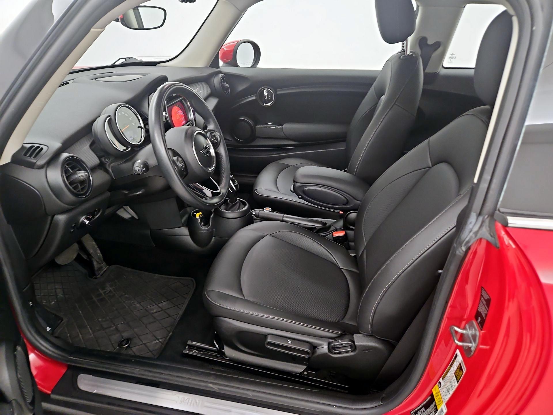 Thumbnail: 2020 MINI Cooper Hardtop - 11