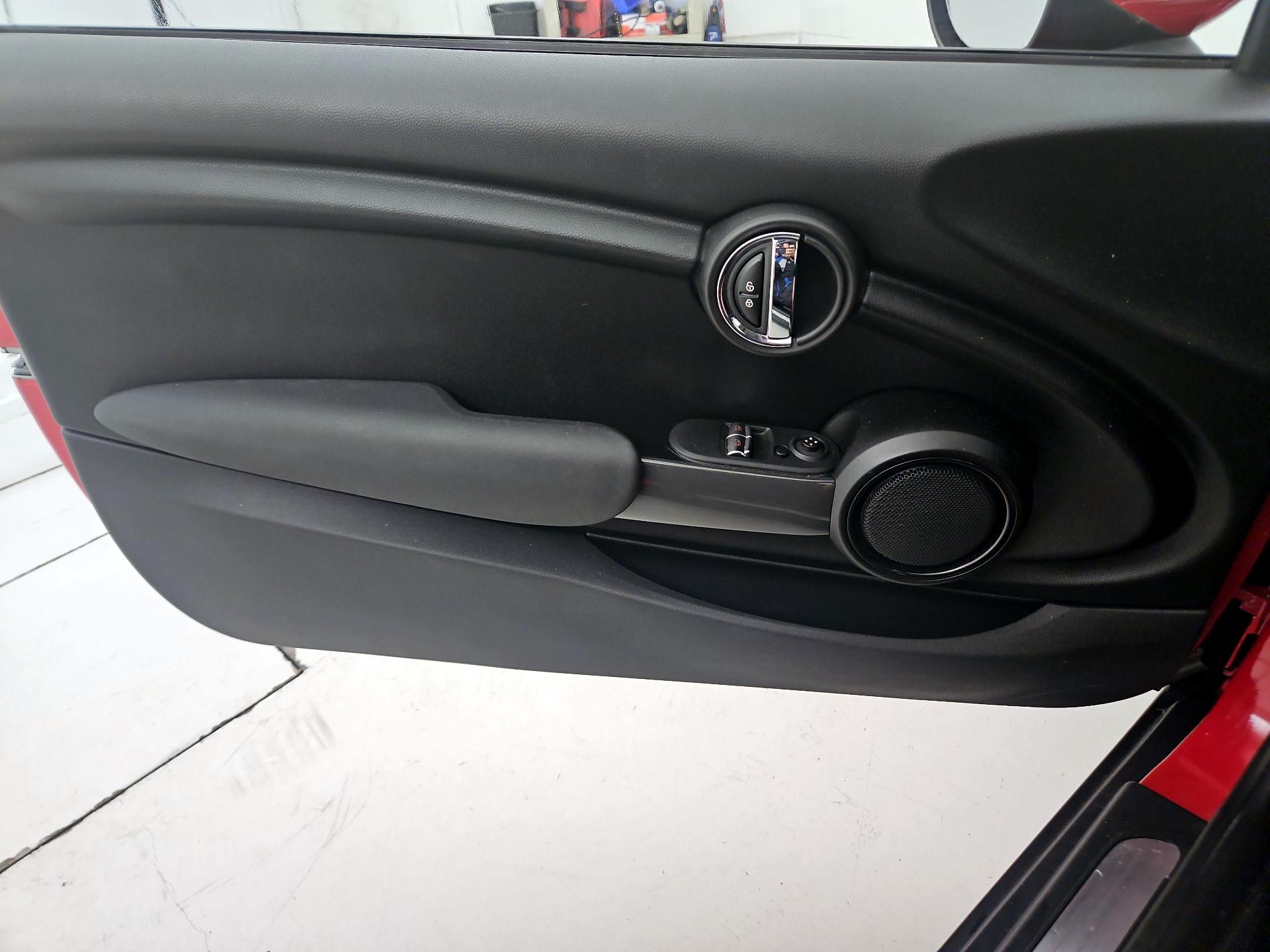 Thumbnail: 2020 MINI Cooper Hardtop - 12
