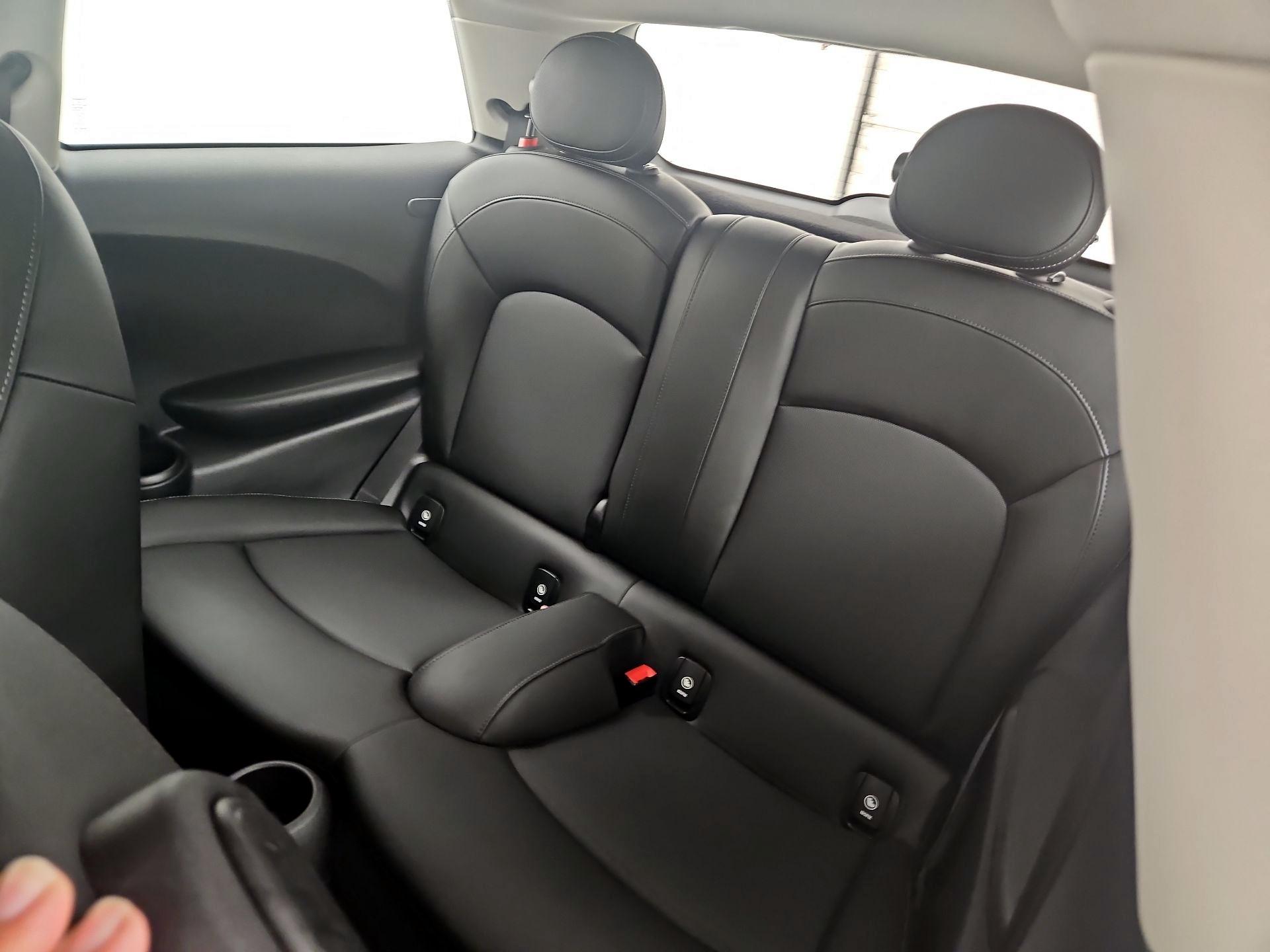 Thumbnail: 2020 MINI Cooper Hardtop - 20