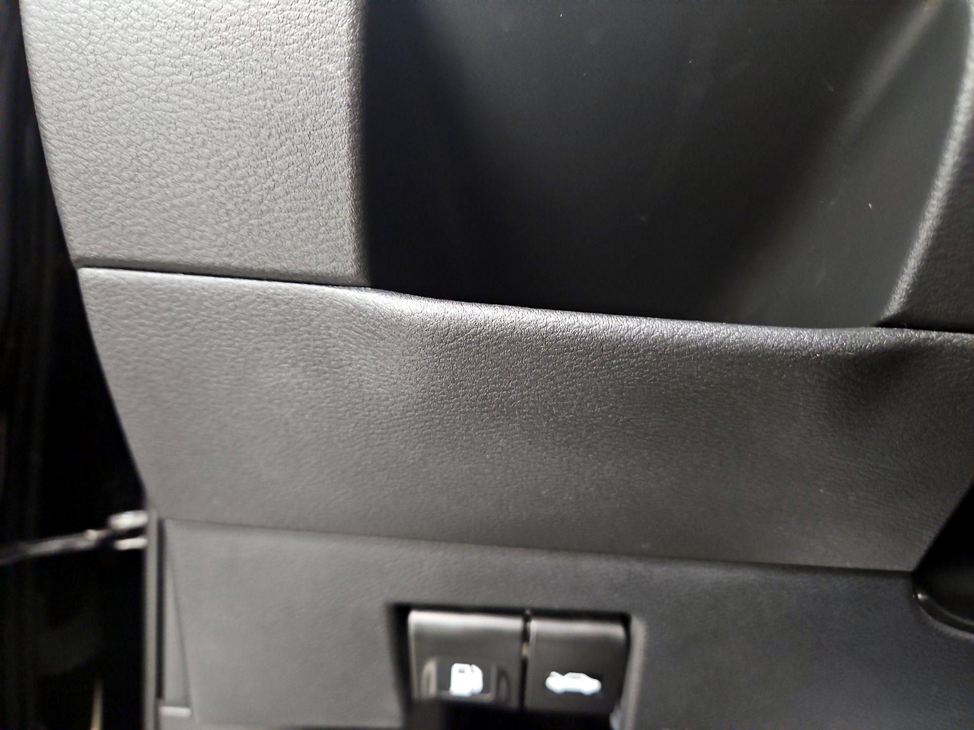 Thumbnail: 2020 Nissan Kicks - 13