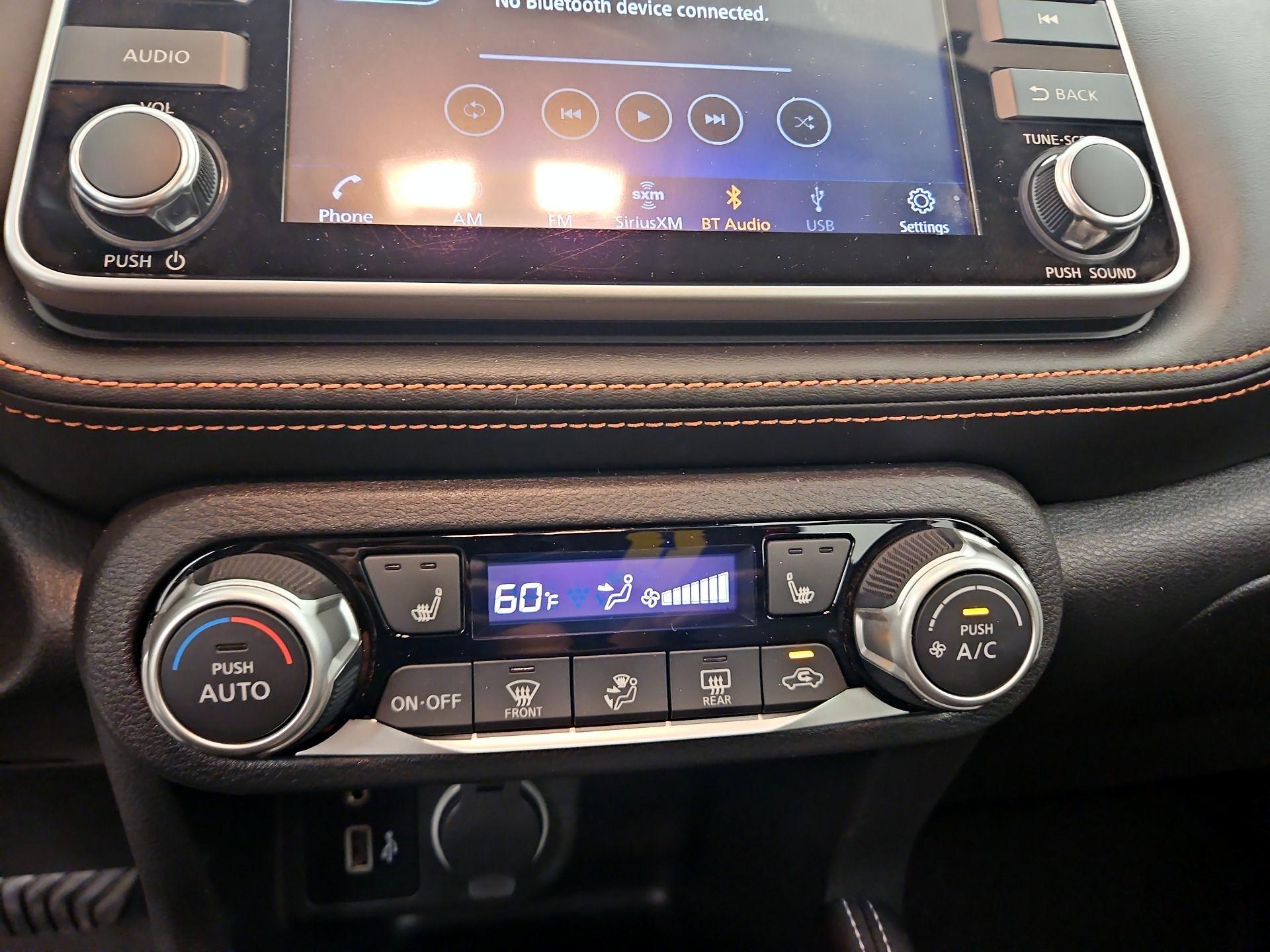 Thumbnail: 2020 Nissan Kicks - 16