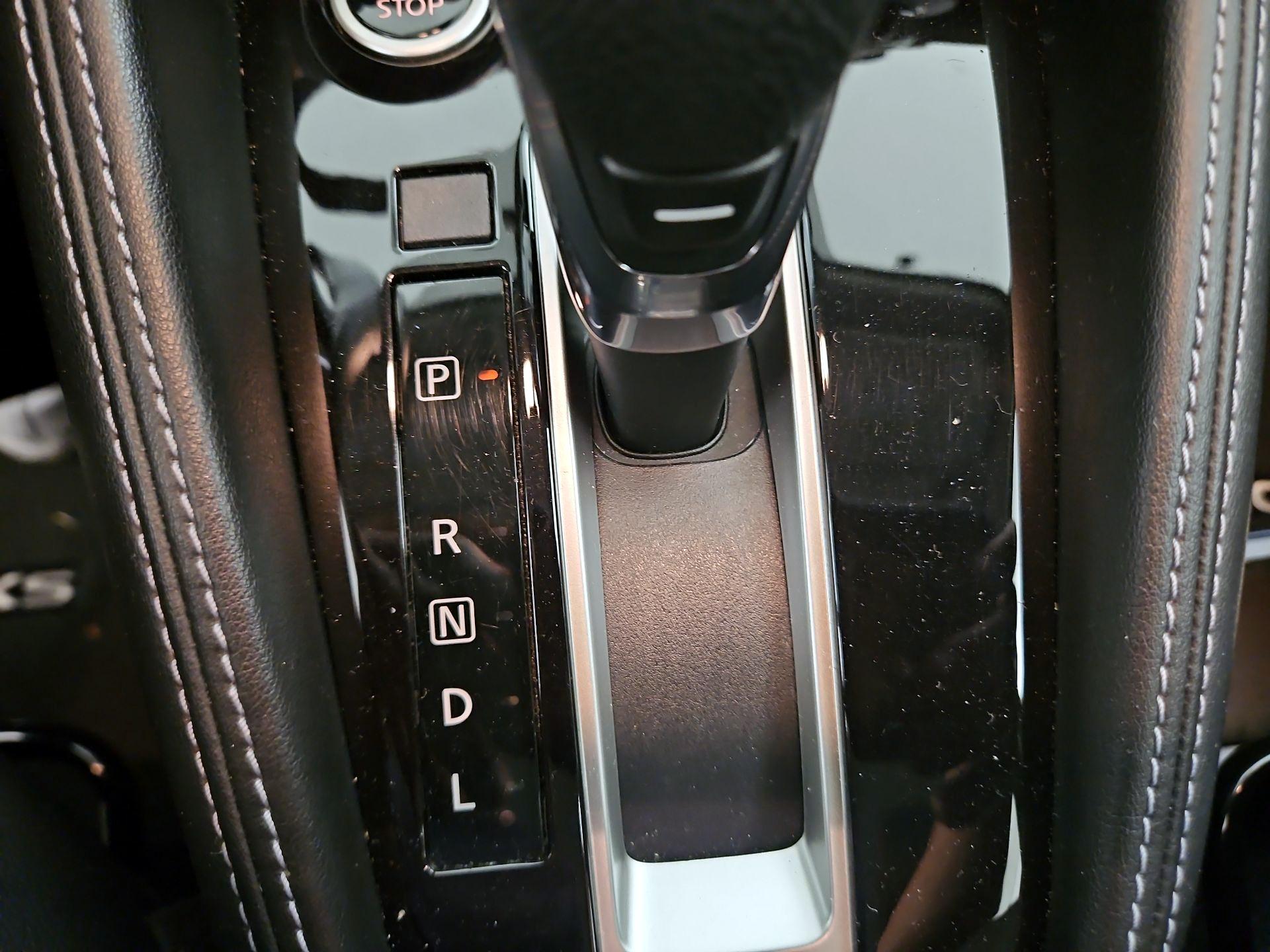 Thumbnail: 2020 Nissan Kicks - 17