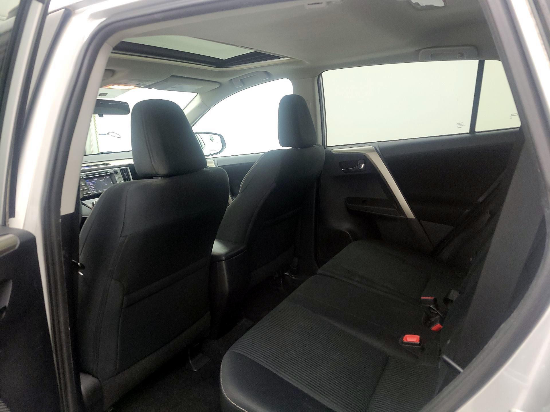 Thumbnail: 2014 Toyota RAV4 - 20
