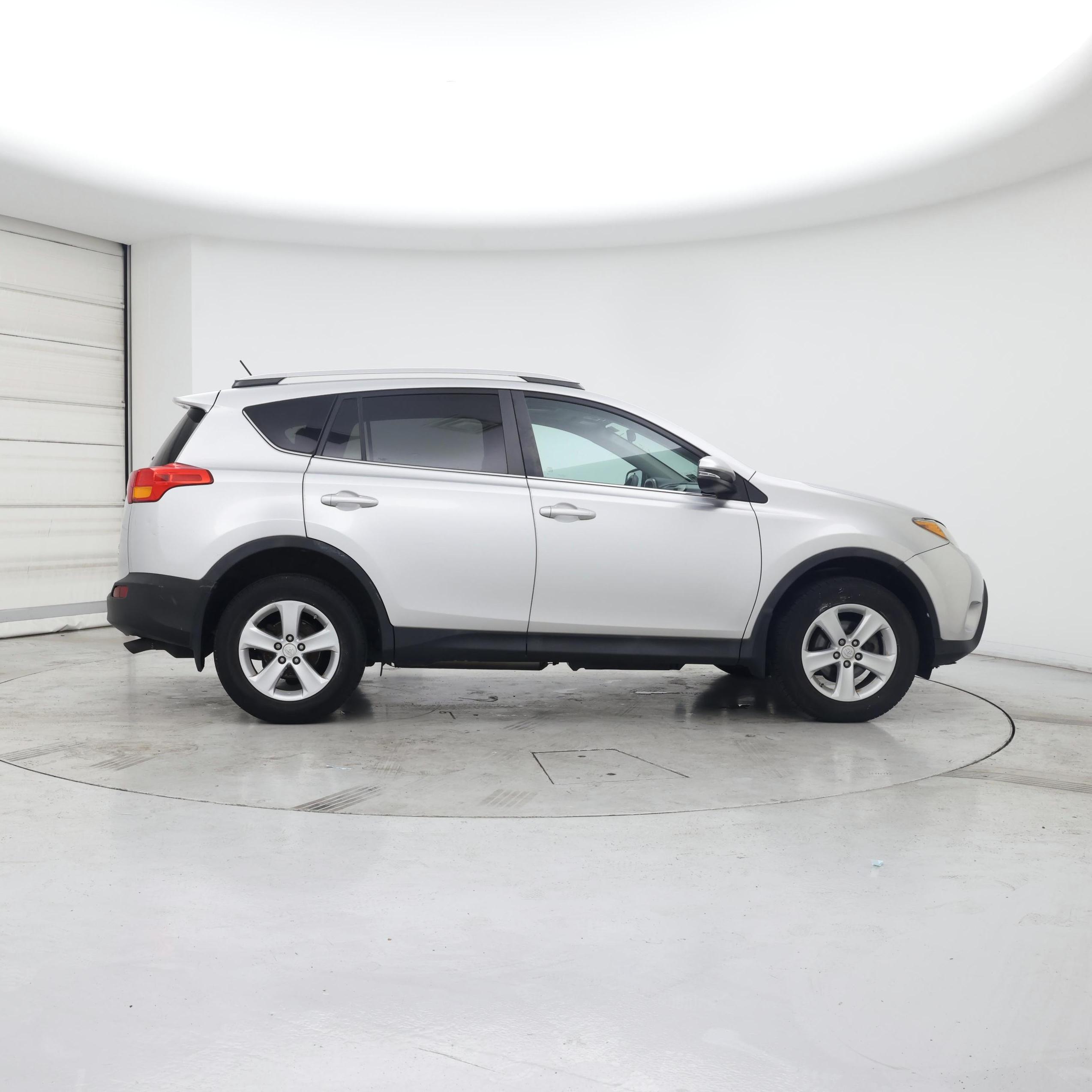 Thumbnail: 2014 Toyota RAV4 - 7