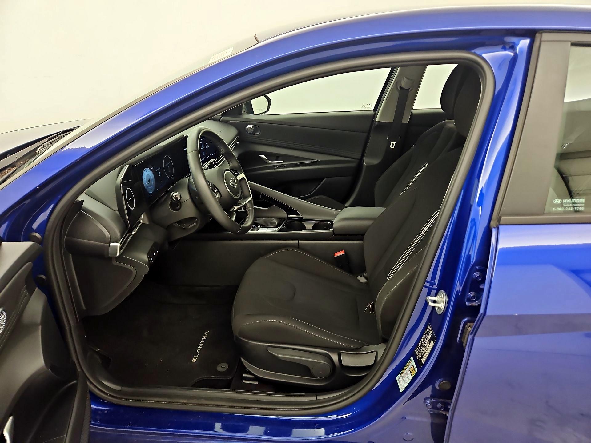 Thumbnail: 2023 Hyundai Elantra - 11