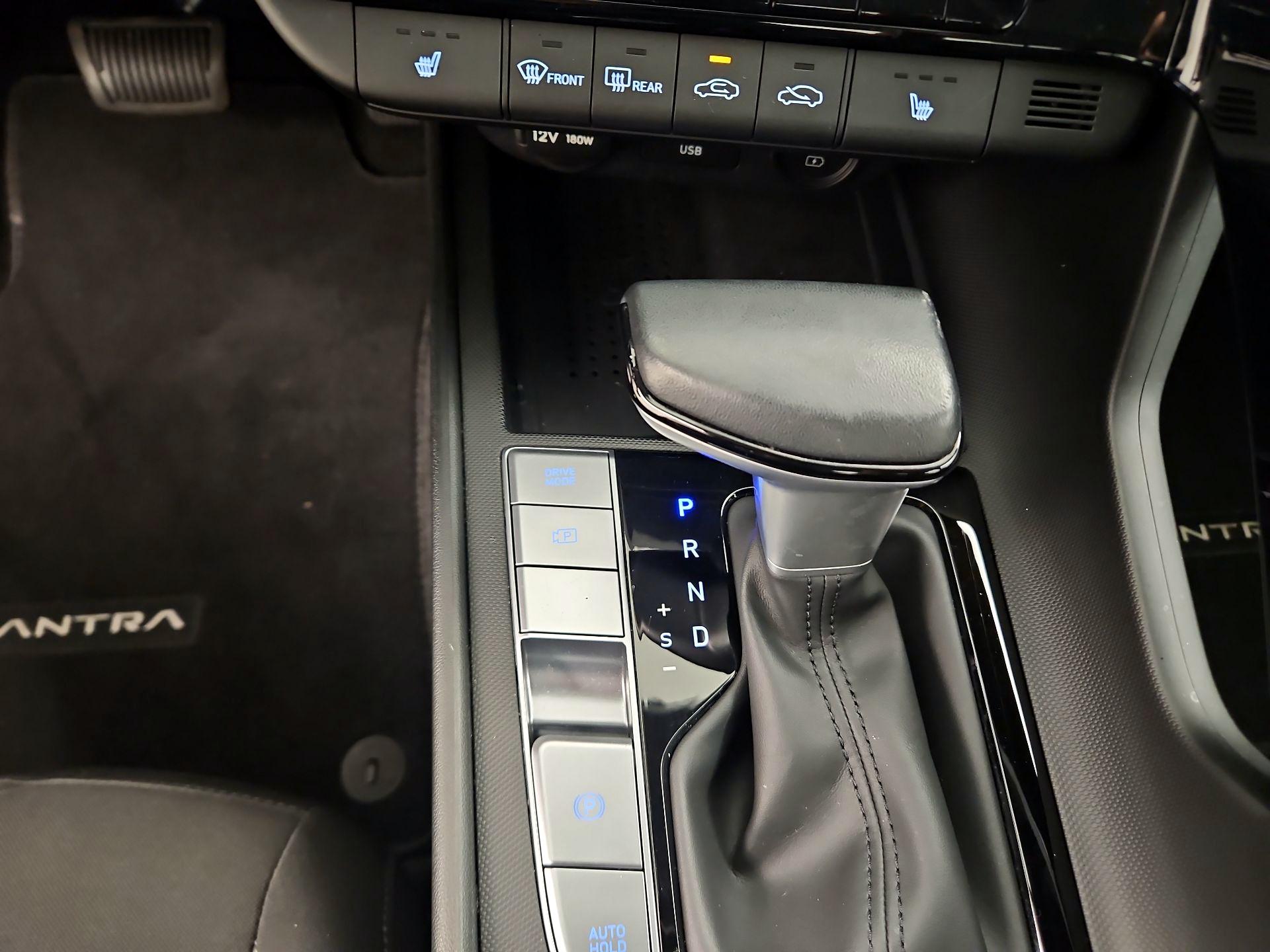 Thumbnail: 2023 Hyundai Elantra - 18