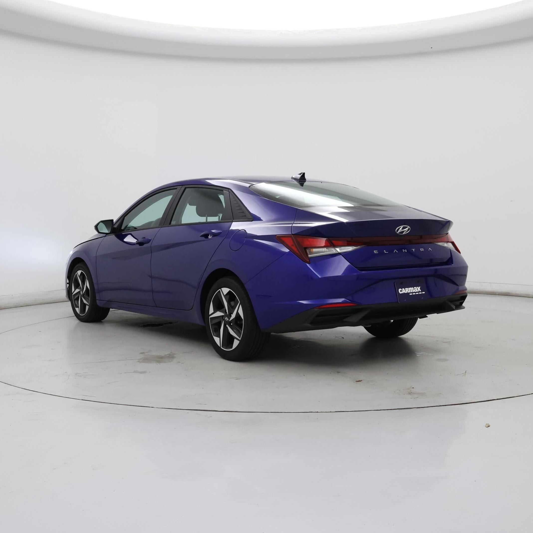 Thumbnail: 2023 Hyundai Elantra - 2