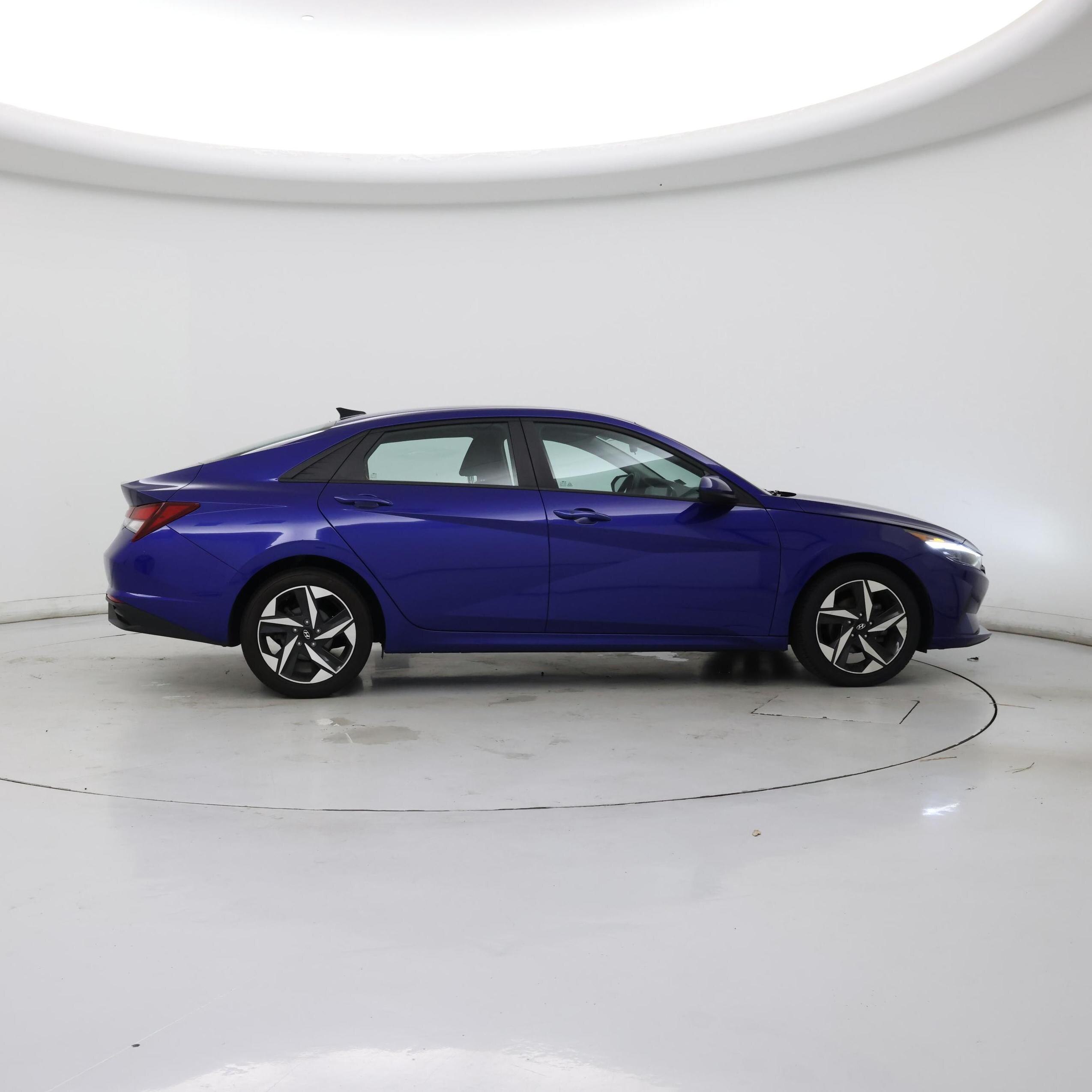 Thumbnail: 2023 Hyundai Elantra - 7