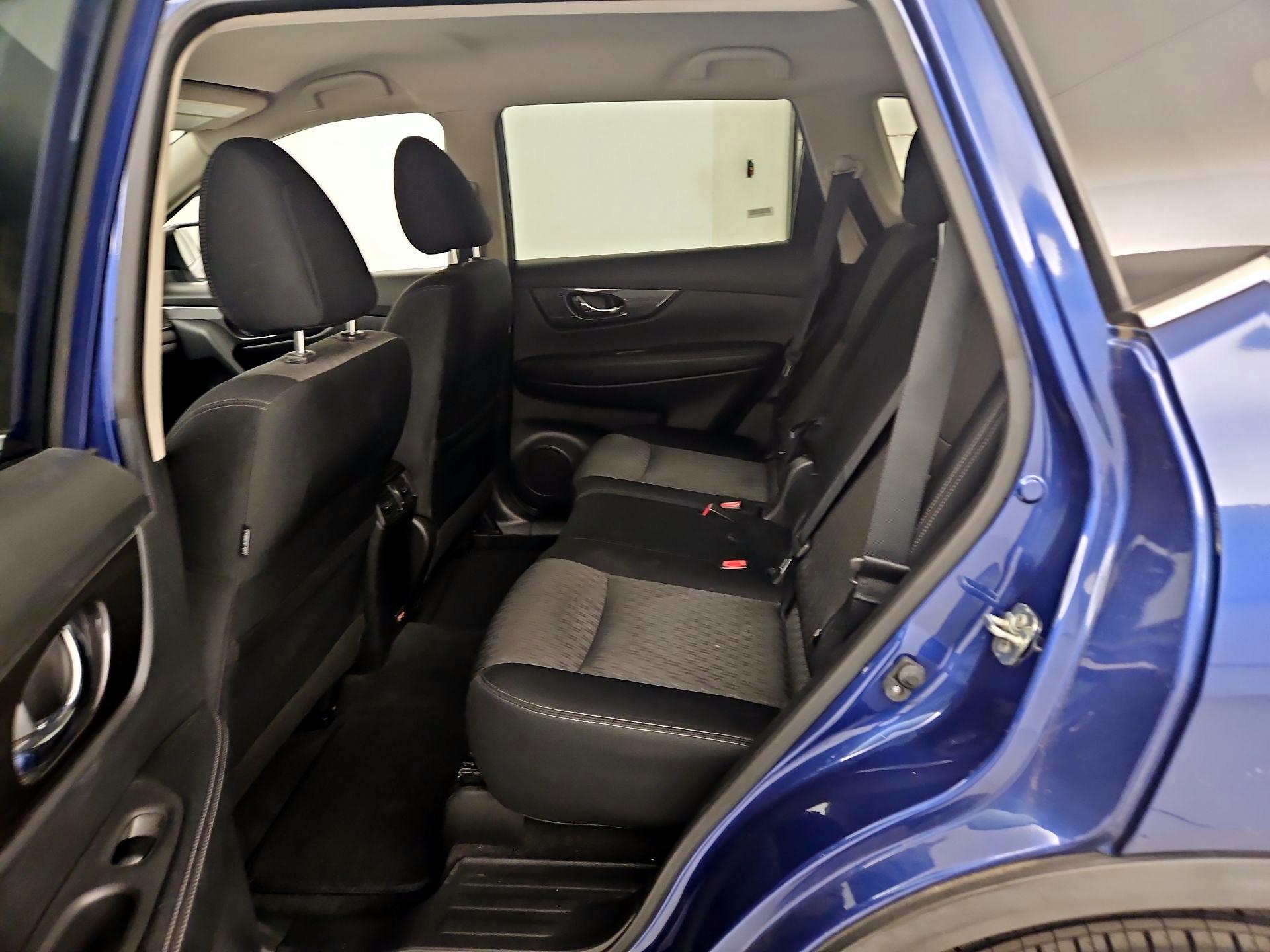 Thumbnail: 2020 Nissan Rogue - 19