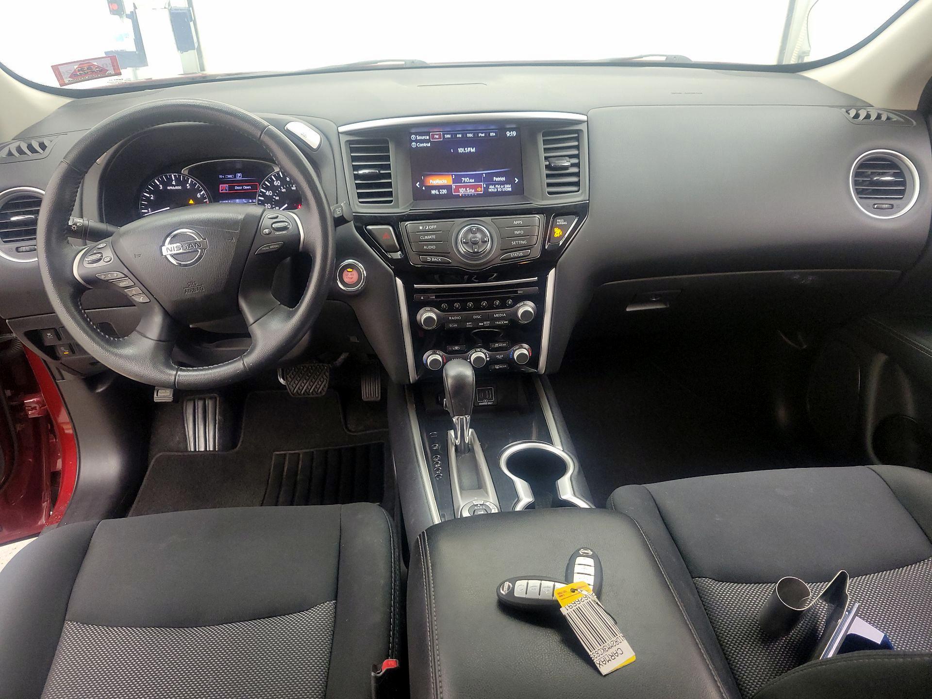 Thumbnail: 2019 Nissan Pathfinder - 9