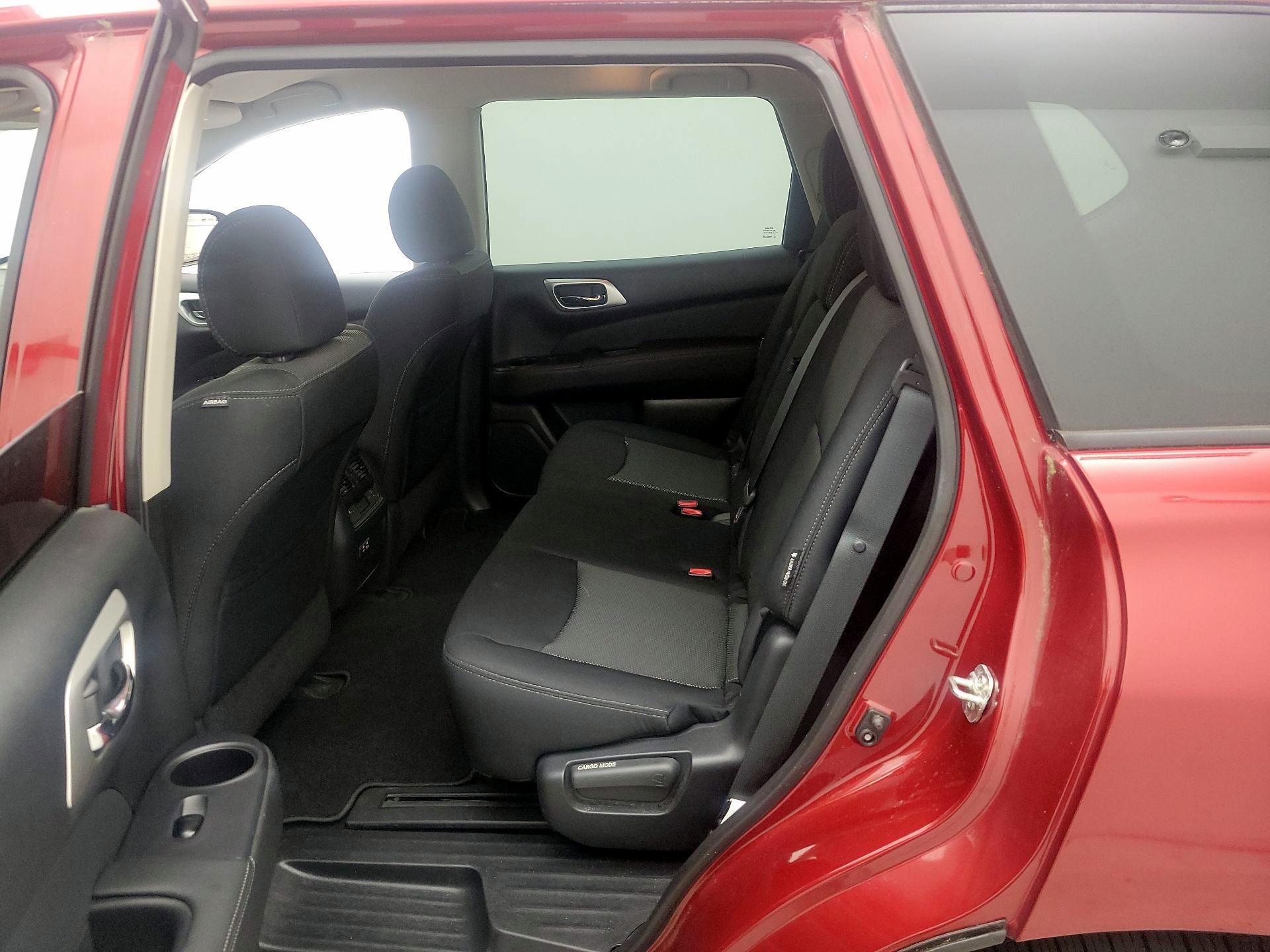 Thumbnail: 2019 Nissan Pathfinder - 19