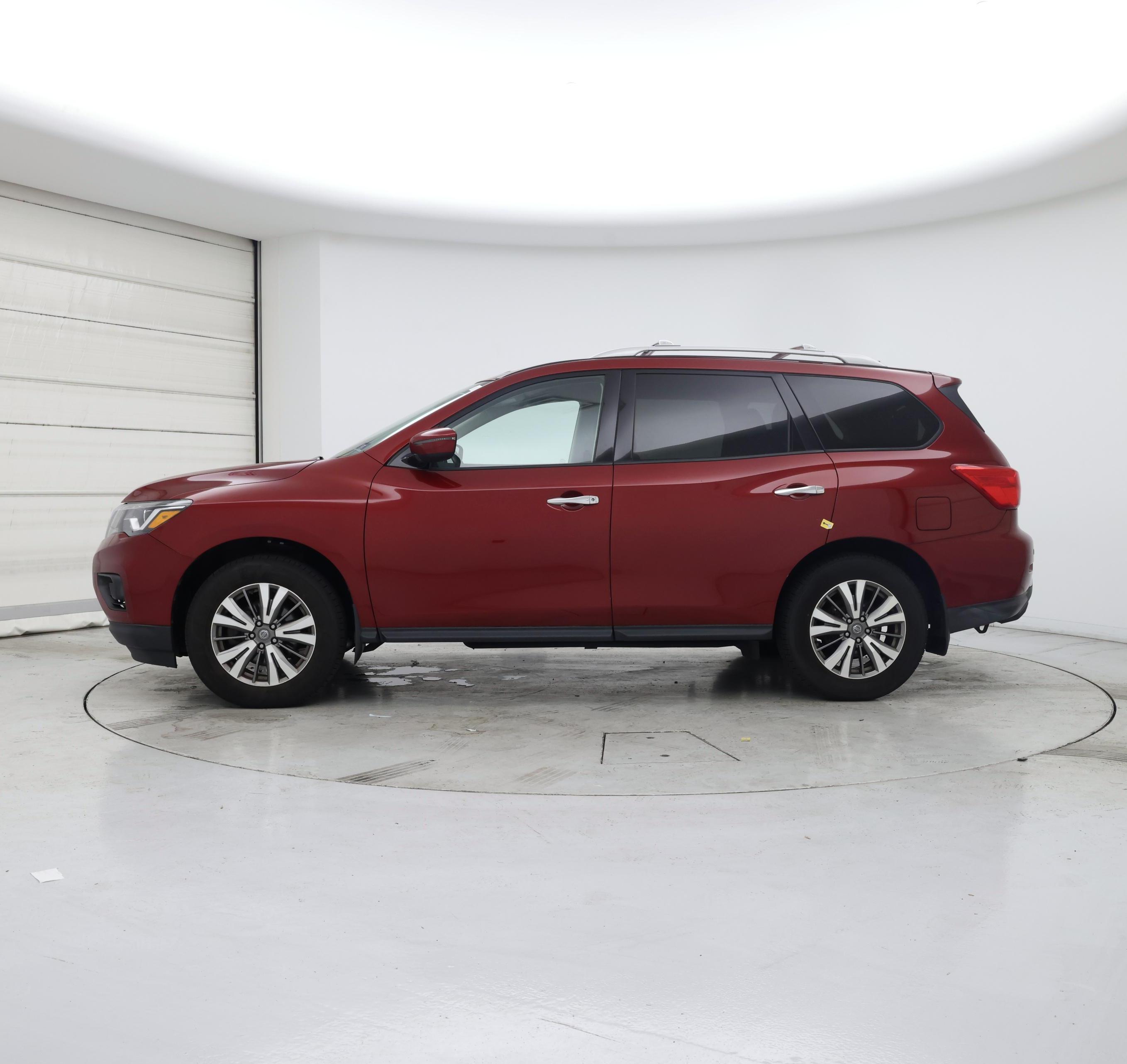 Thumbnail: 2019 Nissan Pathfinder - 3