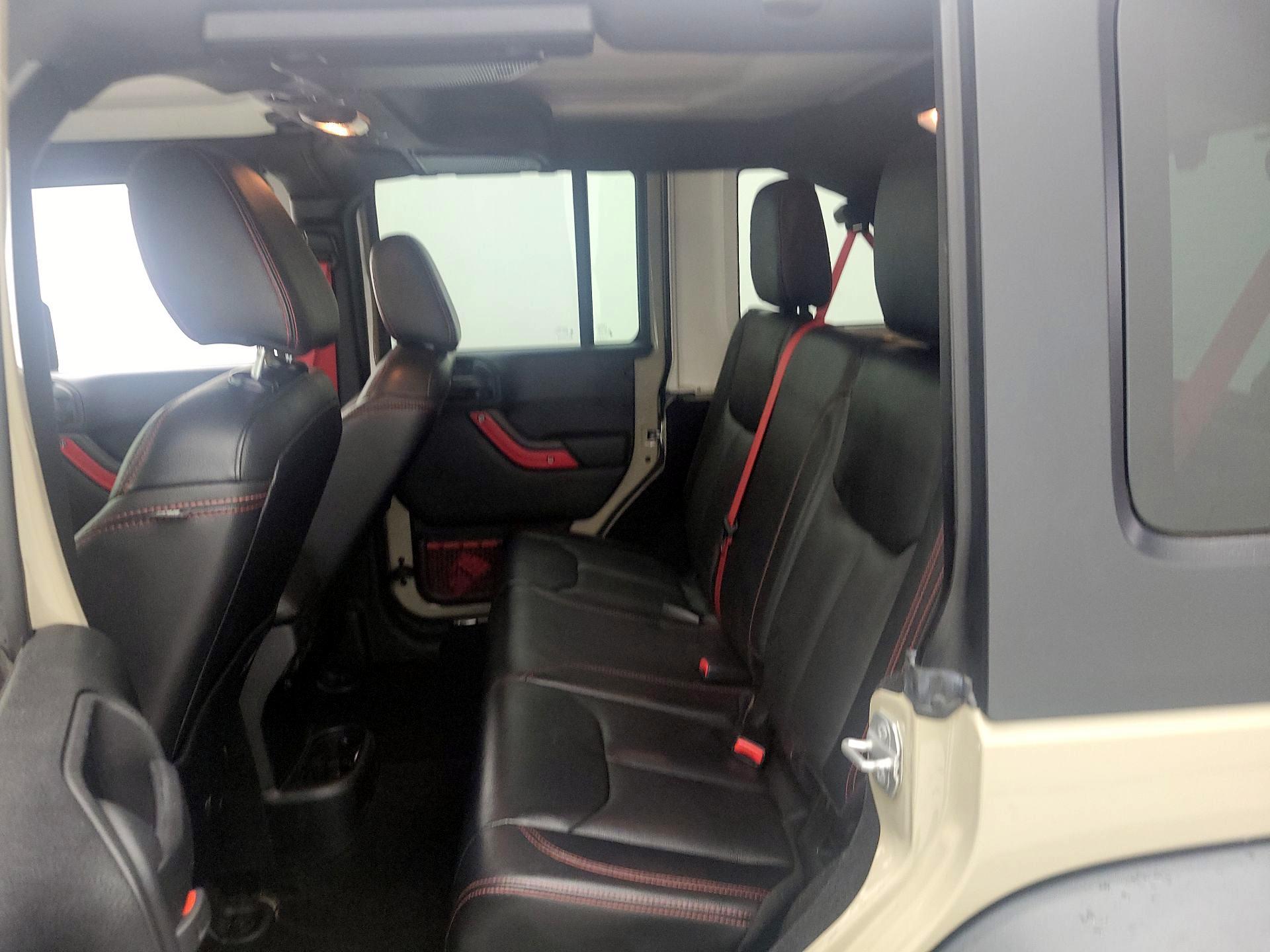 Thumbnail: 2018 Jeep Wrangler - 16