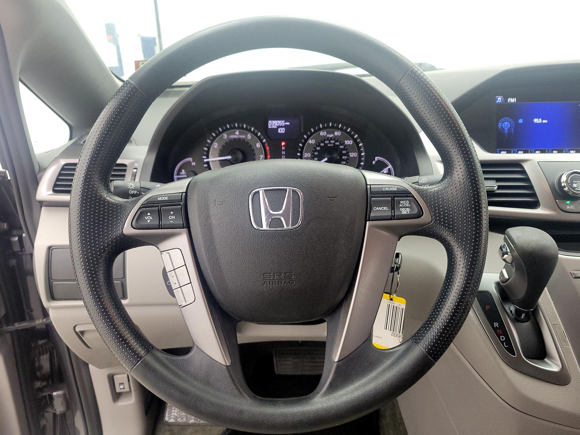 Thumbnail: 2016 Honda Odyssey - 10