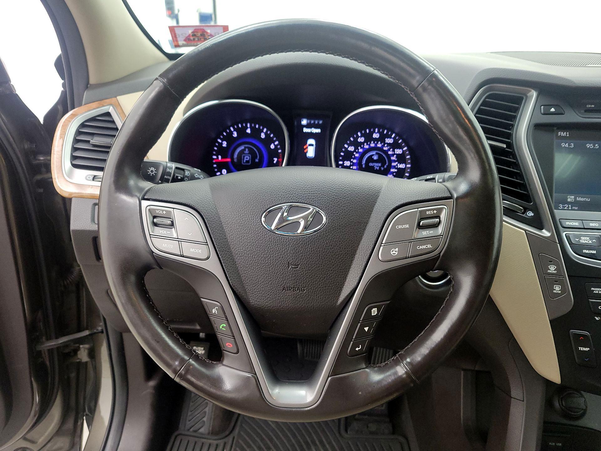 Thumbnail: 2014 Hyundai Santa Fe - 10