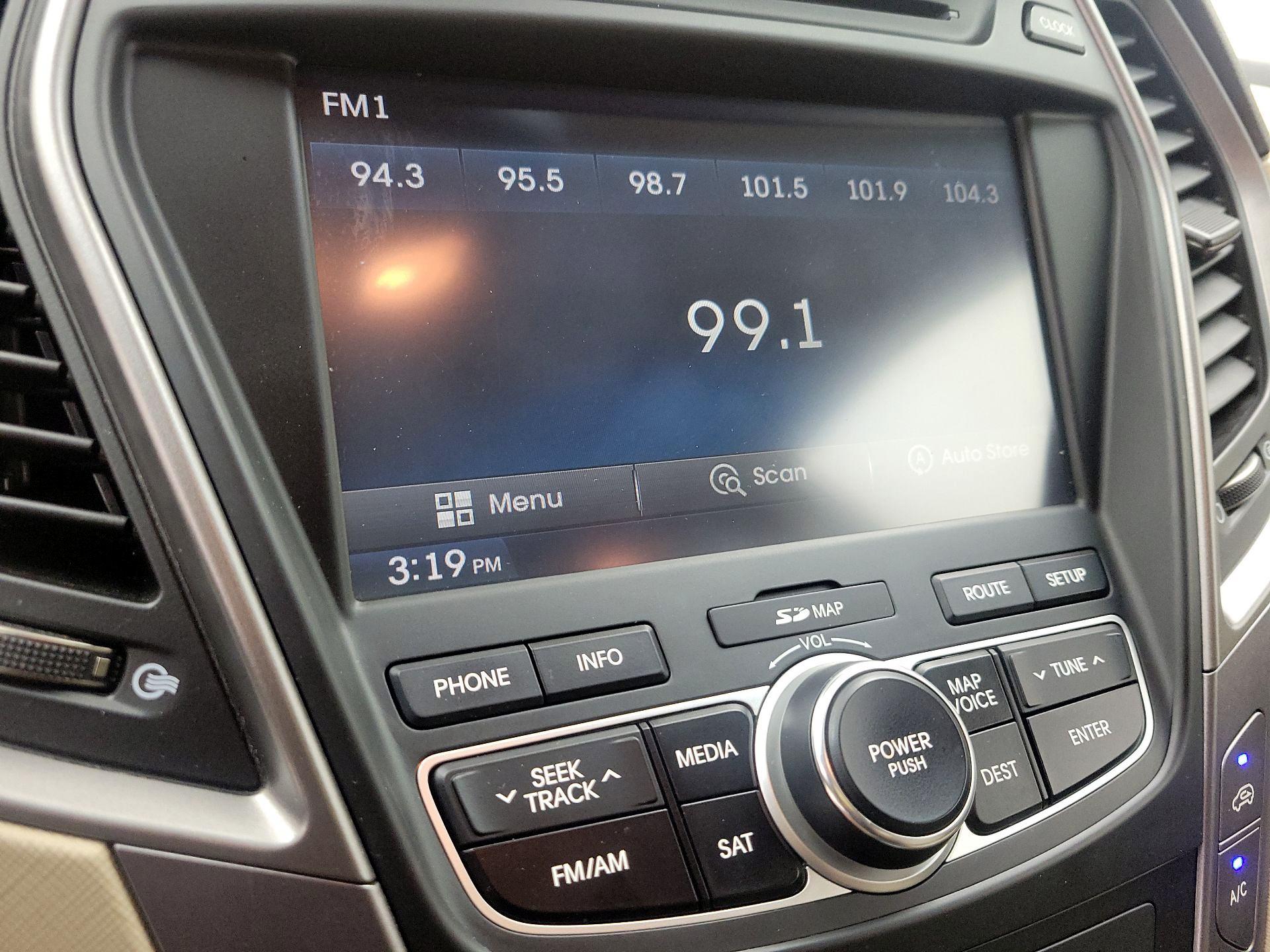 Thumbnail: 2014 Hyundai Santa Fe - 15