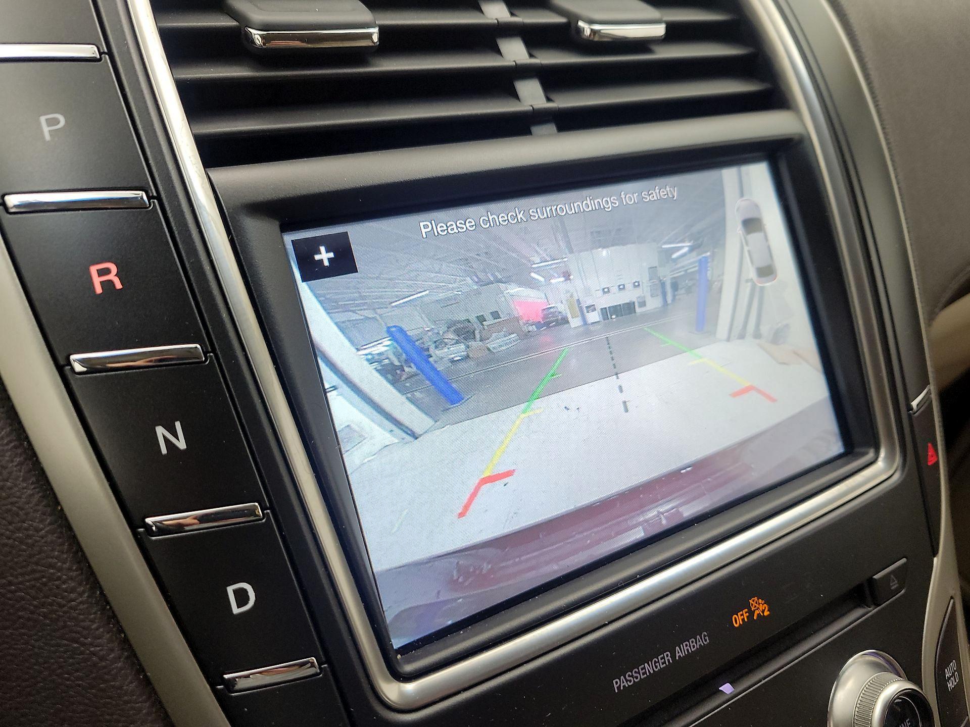 Thumbnail: 2017 Lincoln MKX - 15