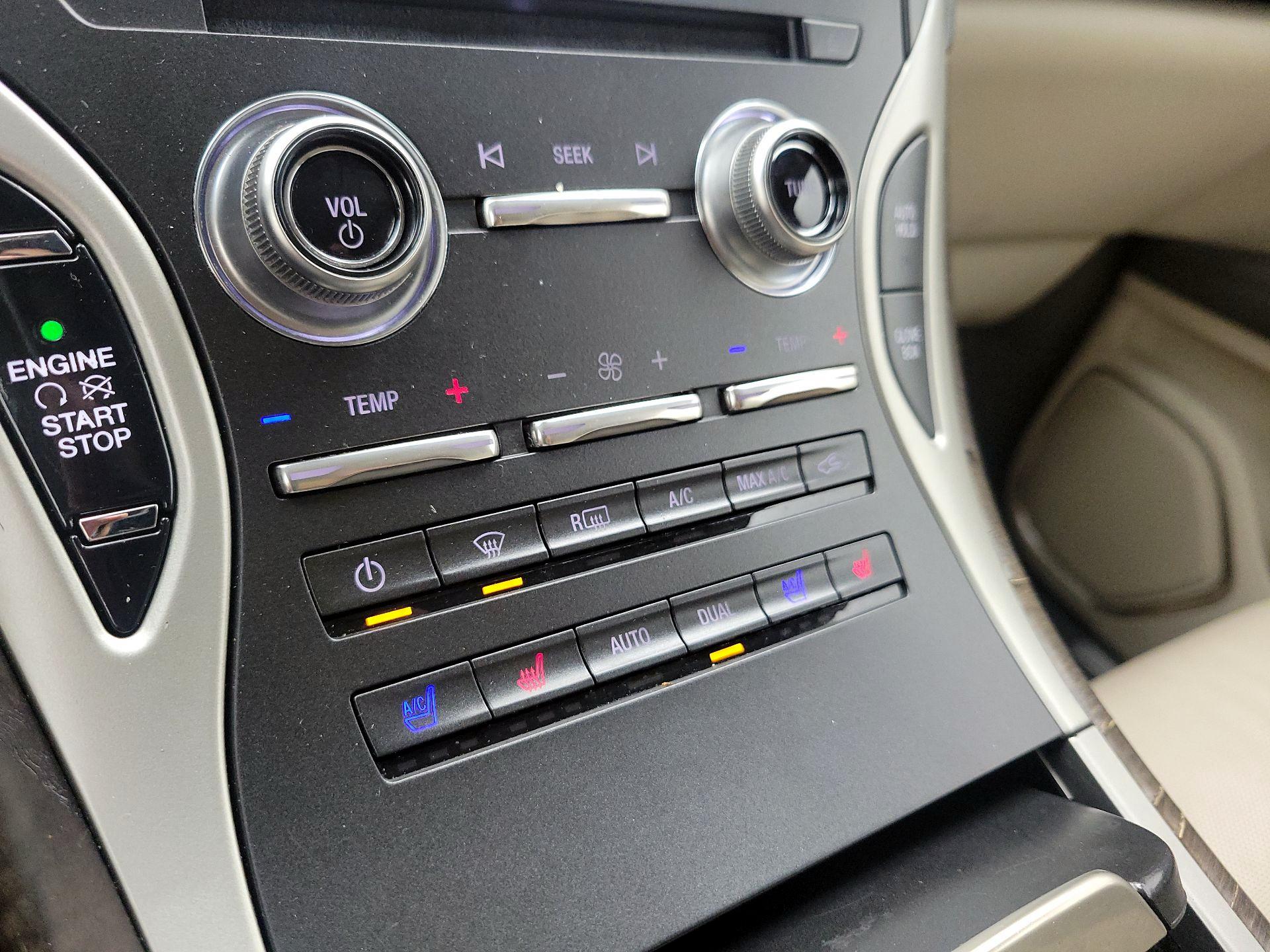 Thumbnail: 2017 Lincoln MKX - 17