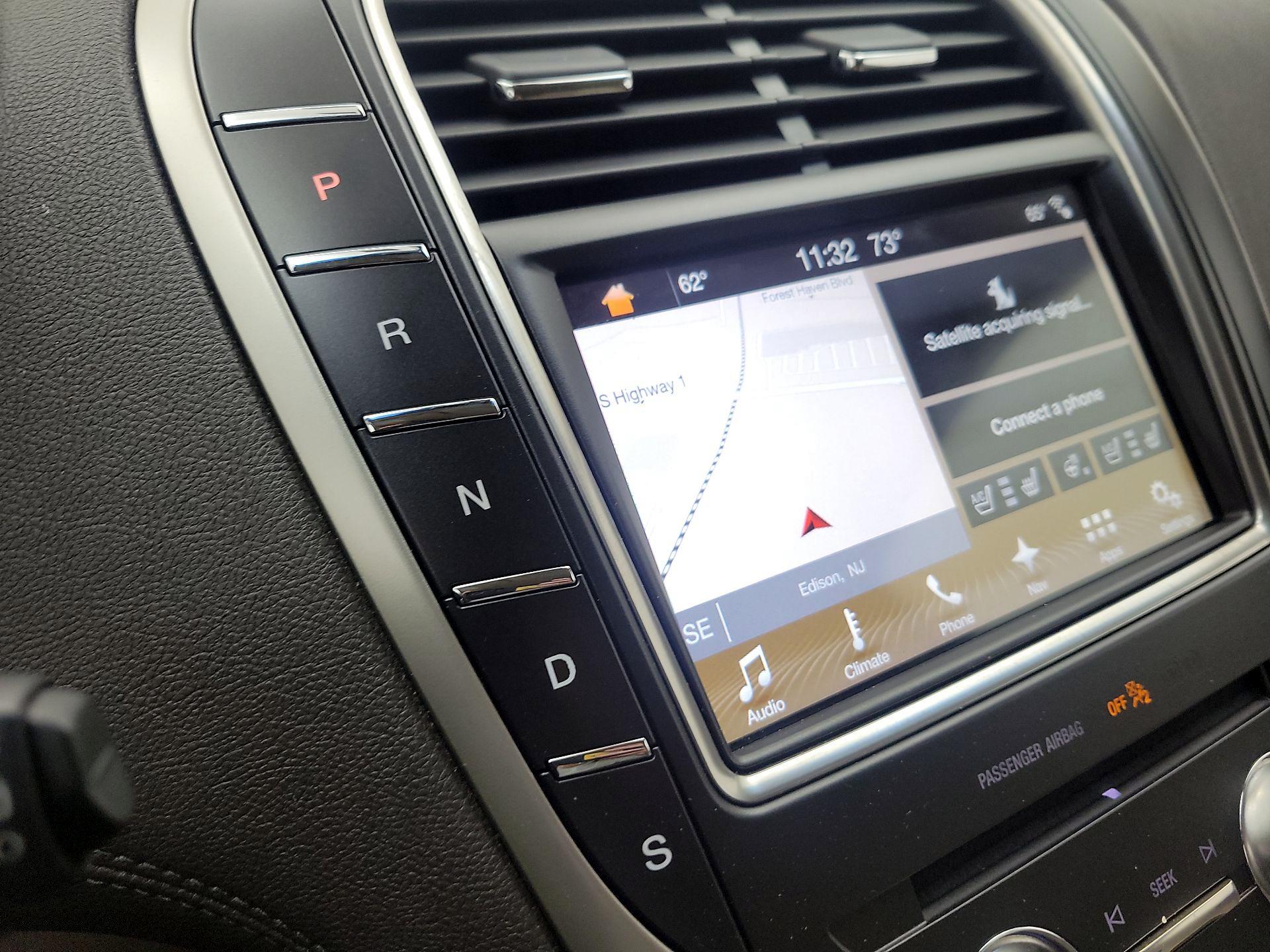 Thumbnail: 2017 Lincoln MKX - 18
