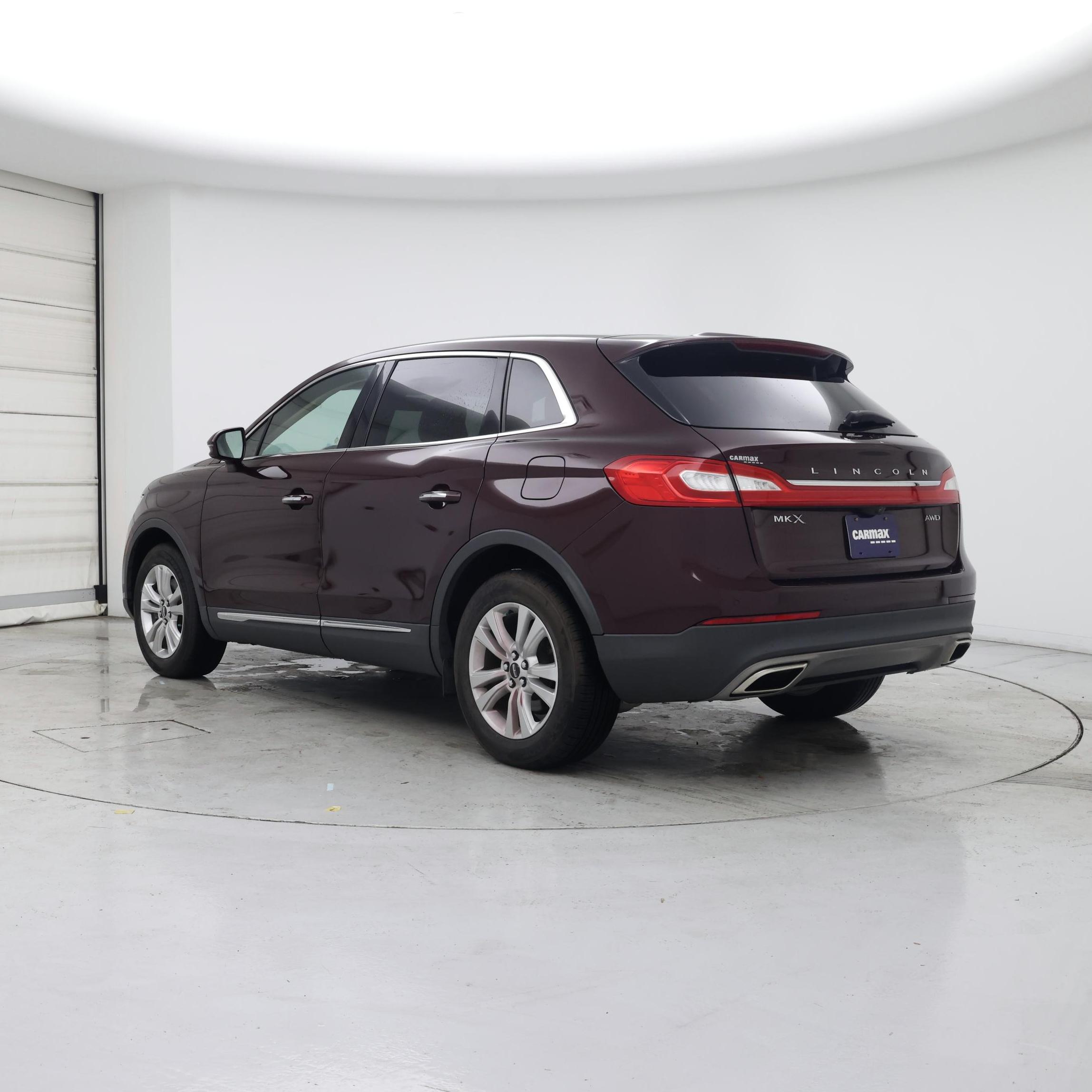 Thumbnail: 2017 Lincoln MKX - 2