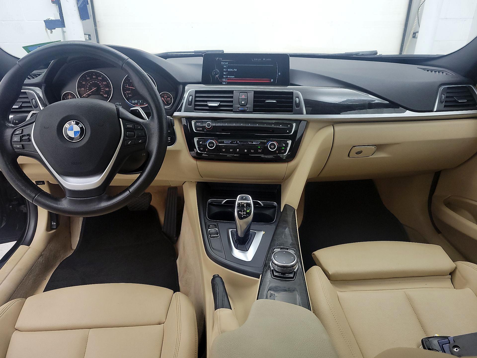 Thumbnail: 2016 BMW 3 Series - 9