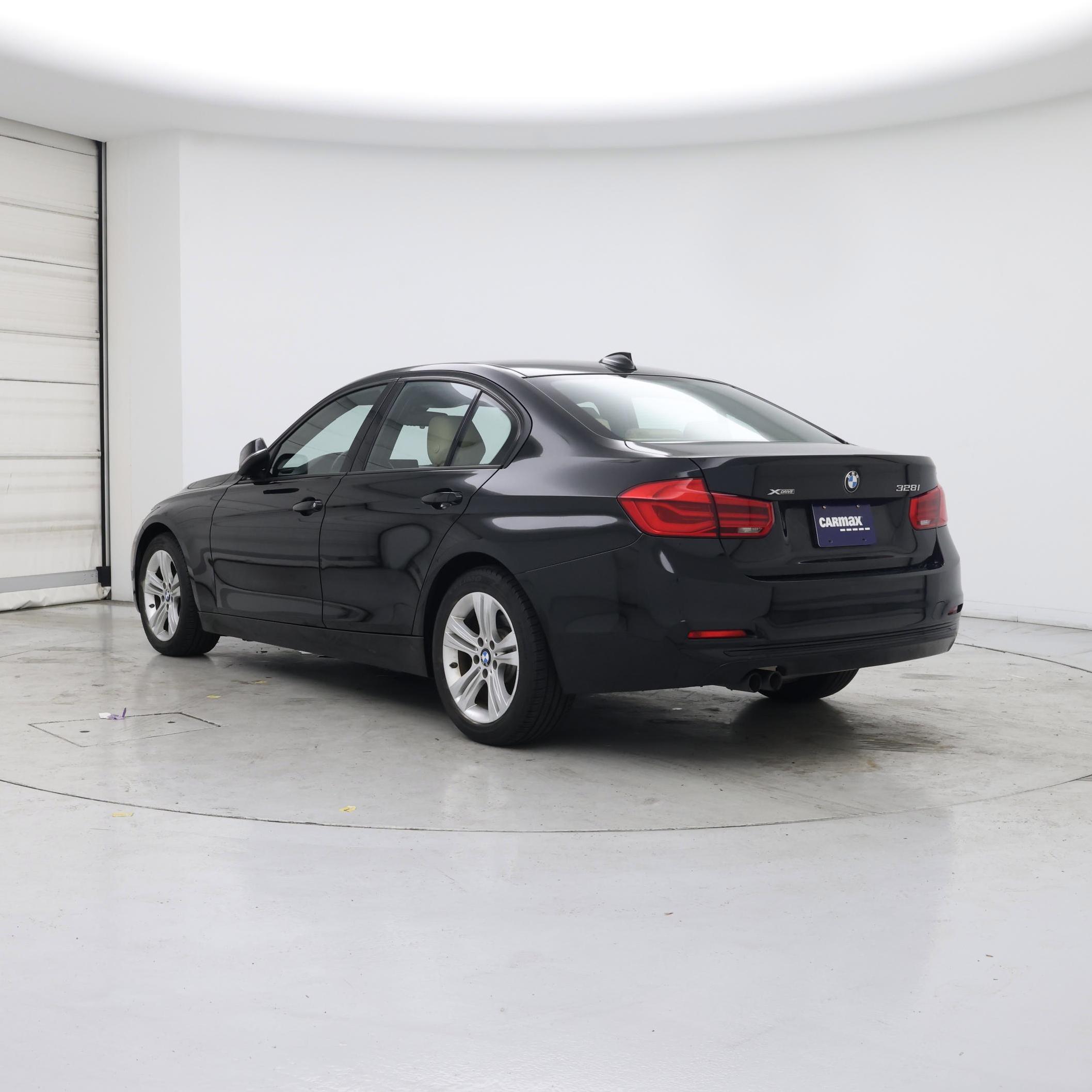 Thumbnail: 2016 BMW 3 Series - 2