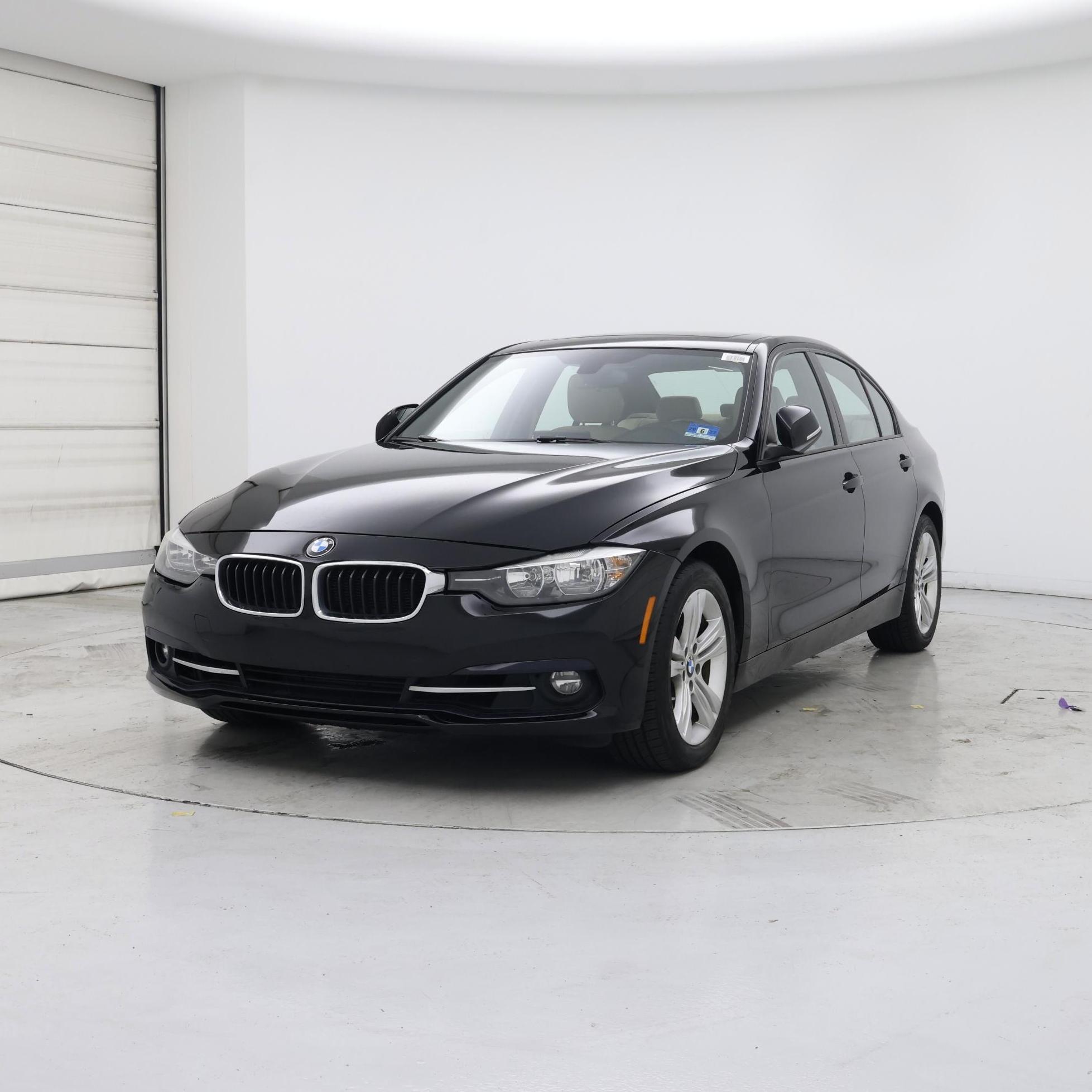 Thumbnail: 2016 BMW 3 Series - 4