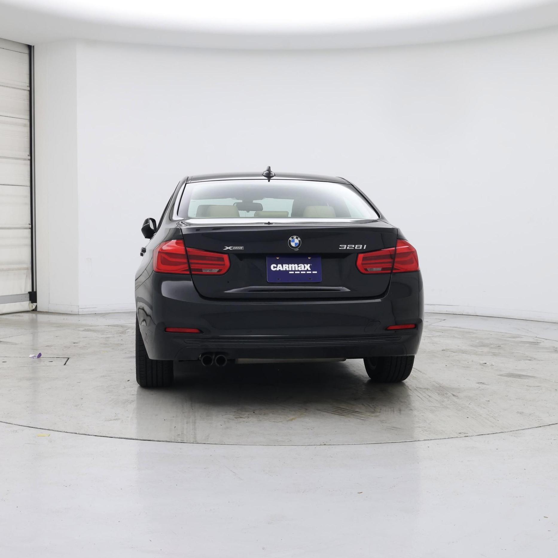 Thumbnail: 2016 BMW 3 Series - 6