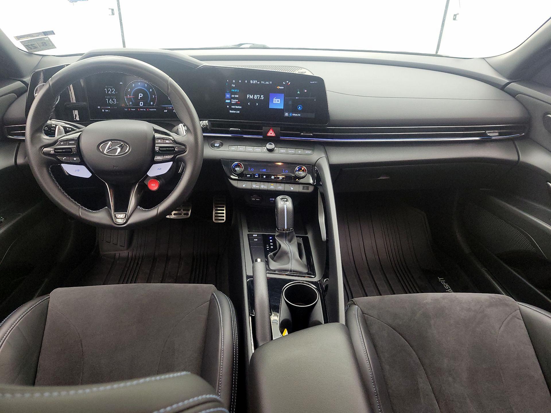 Thumbnail: 2022 Hyundai Elantra - 9
