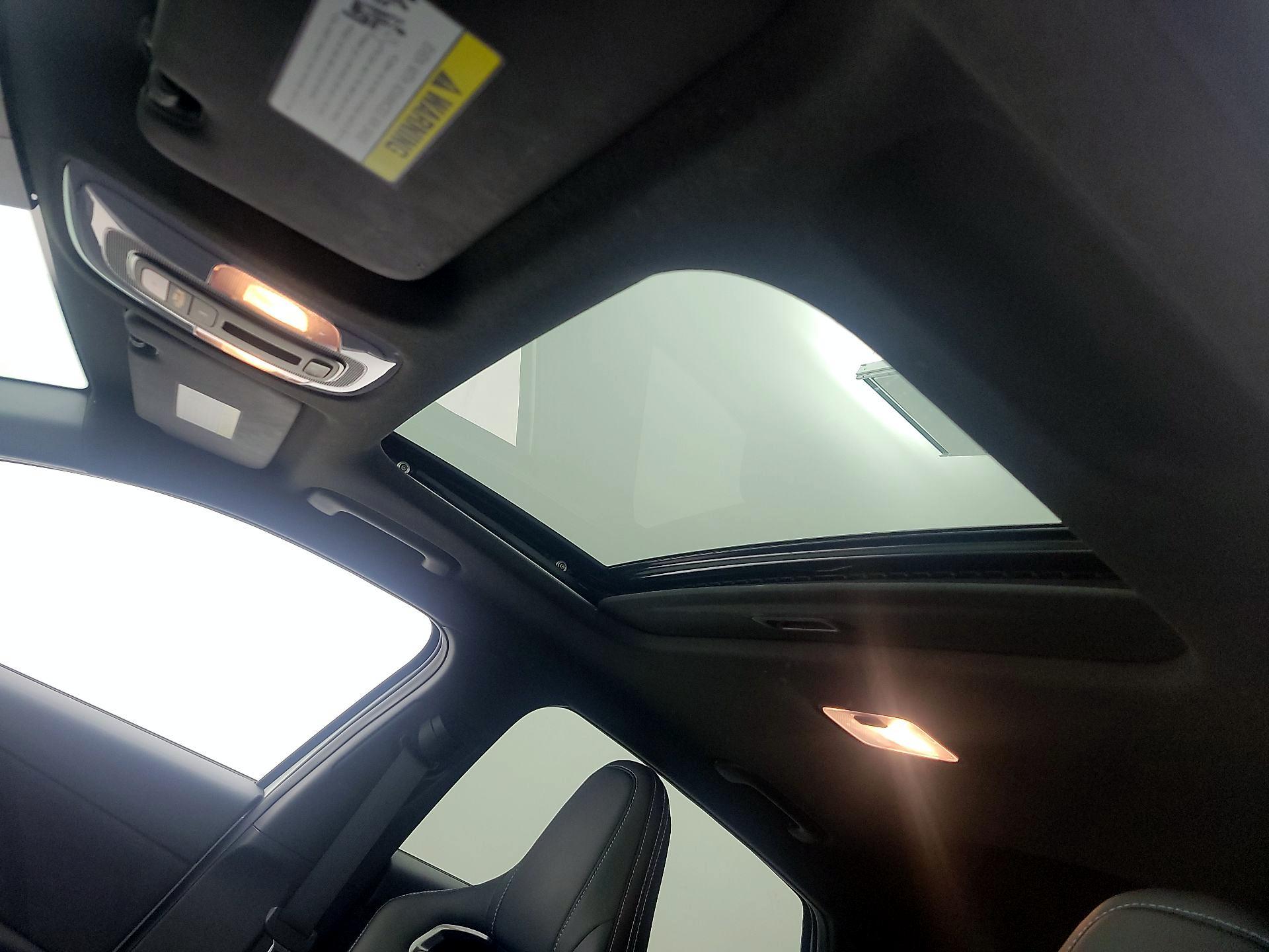Thumbnail: 2022 Hyundai Elantra - 18