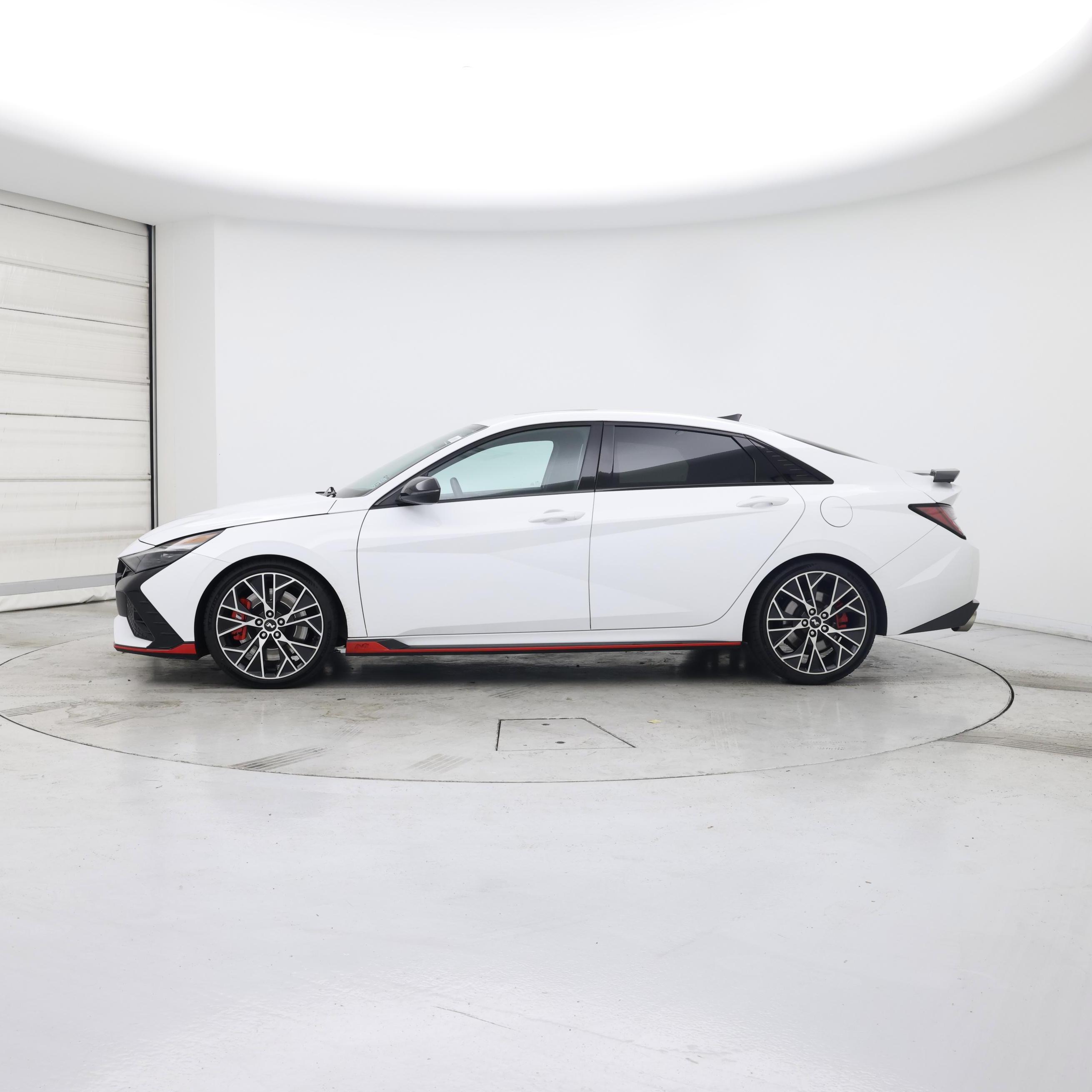 Thumbnail: 2022 Hyundai Elantra - 3