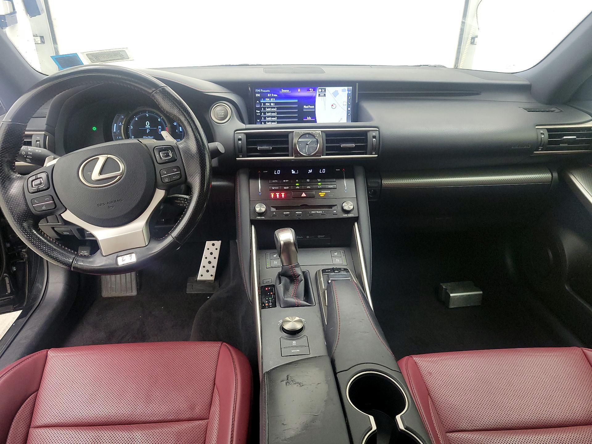 Thumbnail: 2017 Lexus IS - 9