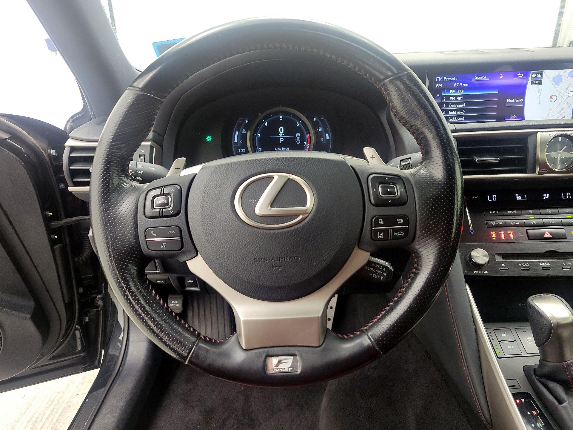 Thumbnail: 2017 Lexus IS - 10